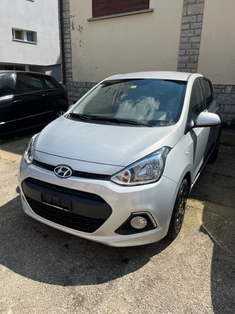 HYUNDAI i10 1.0 Pica