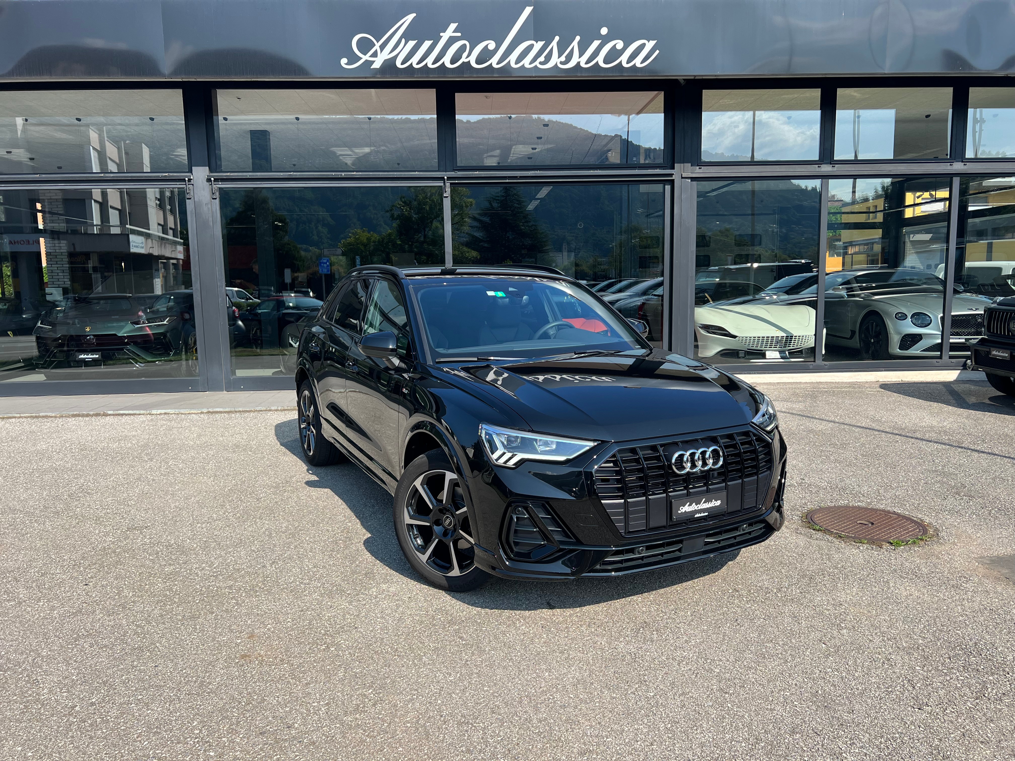 AUDI Q3 35 TFSI S line Attraction S-tronic