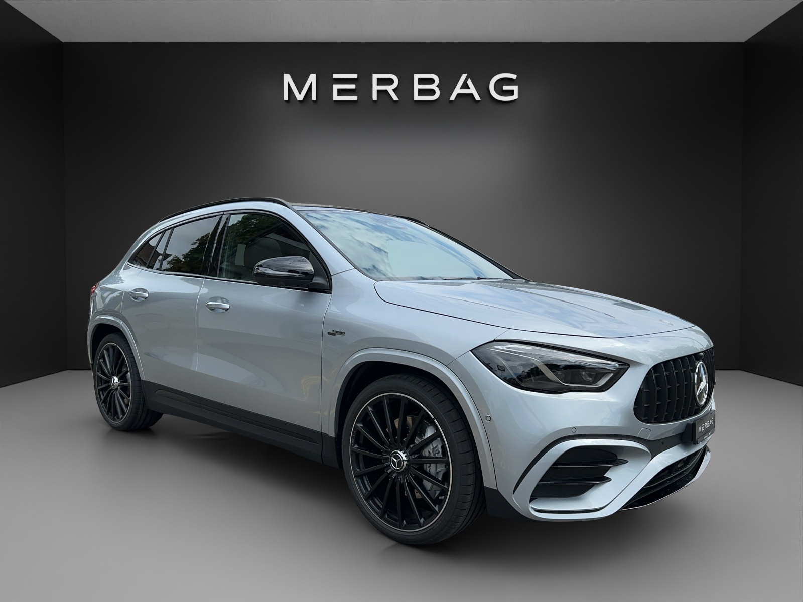 MERCEDES-BENZ GLA AMG 35 4Matic 8G-DCT