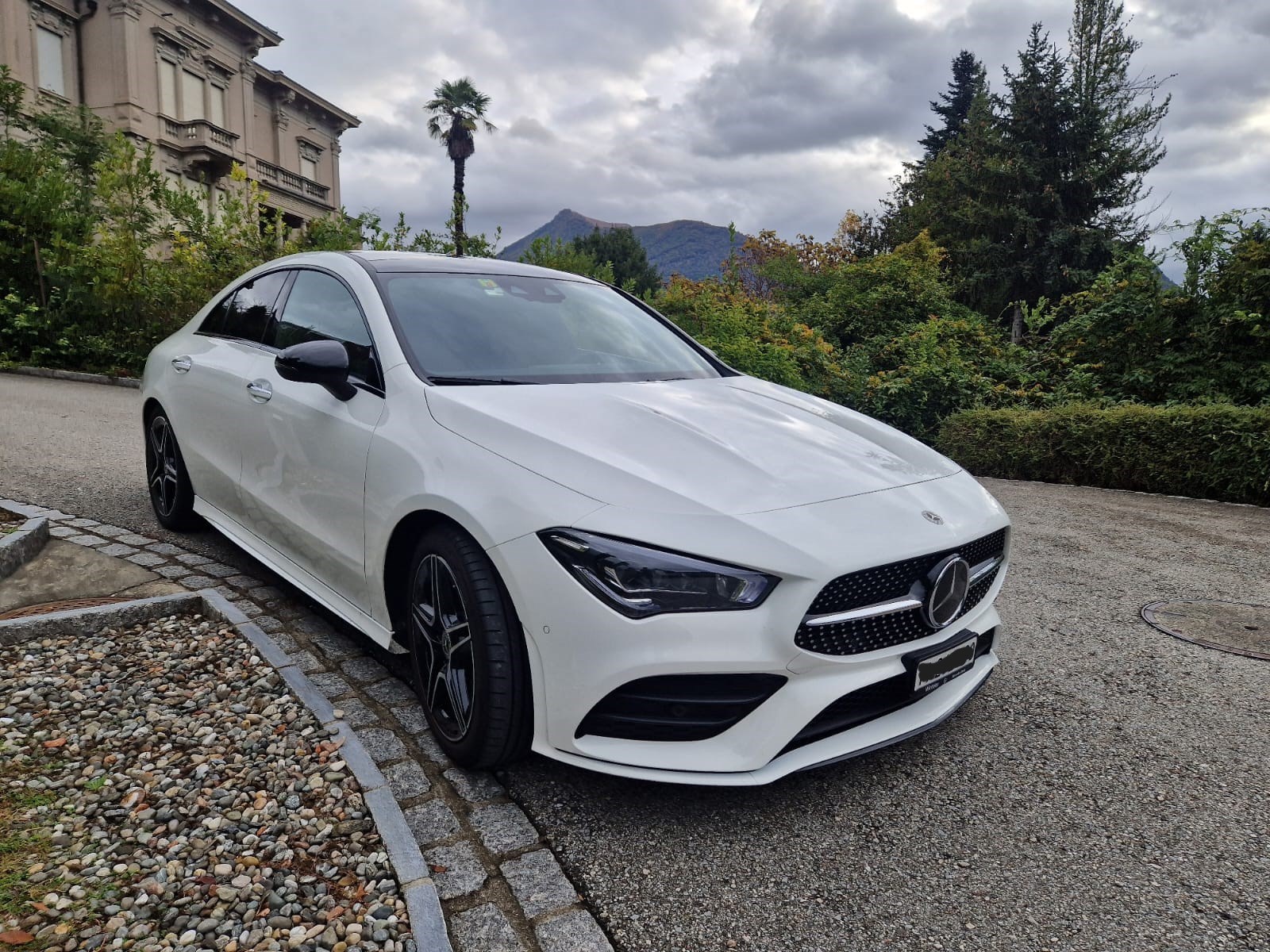 MERCEDES-BENZ CLA 220 d 4Matic AMG Line 8G-DCT