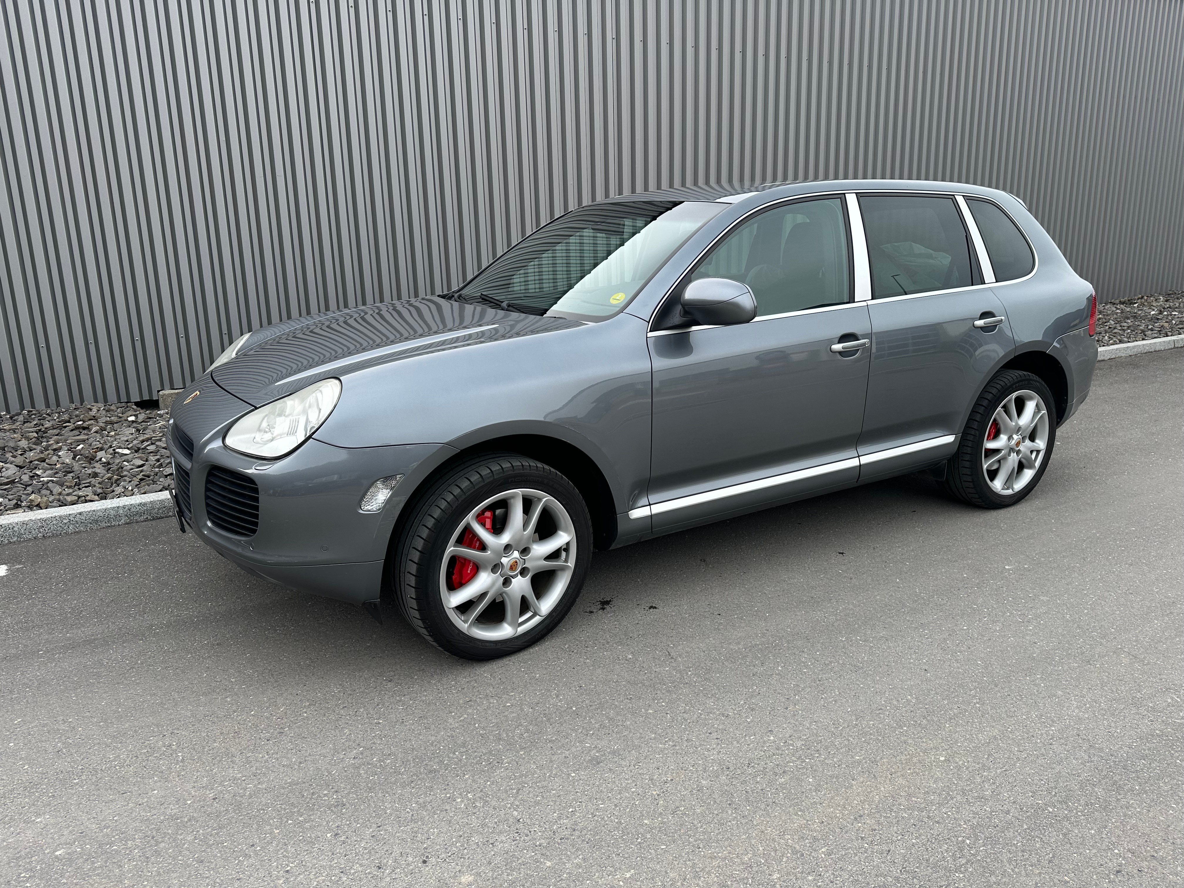 PORSCHE Cayenne Turbo