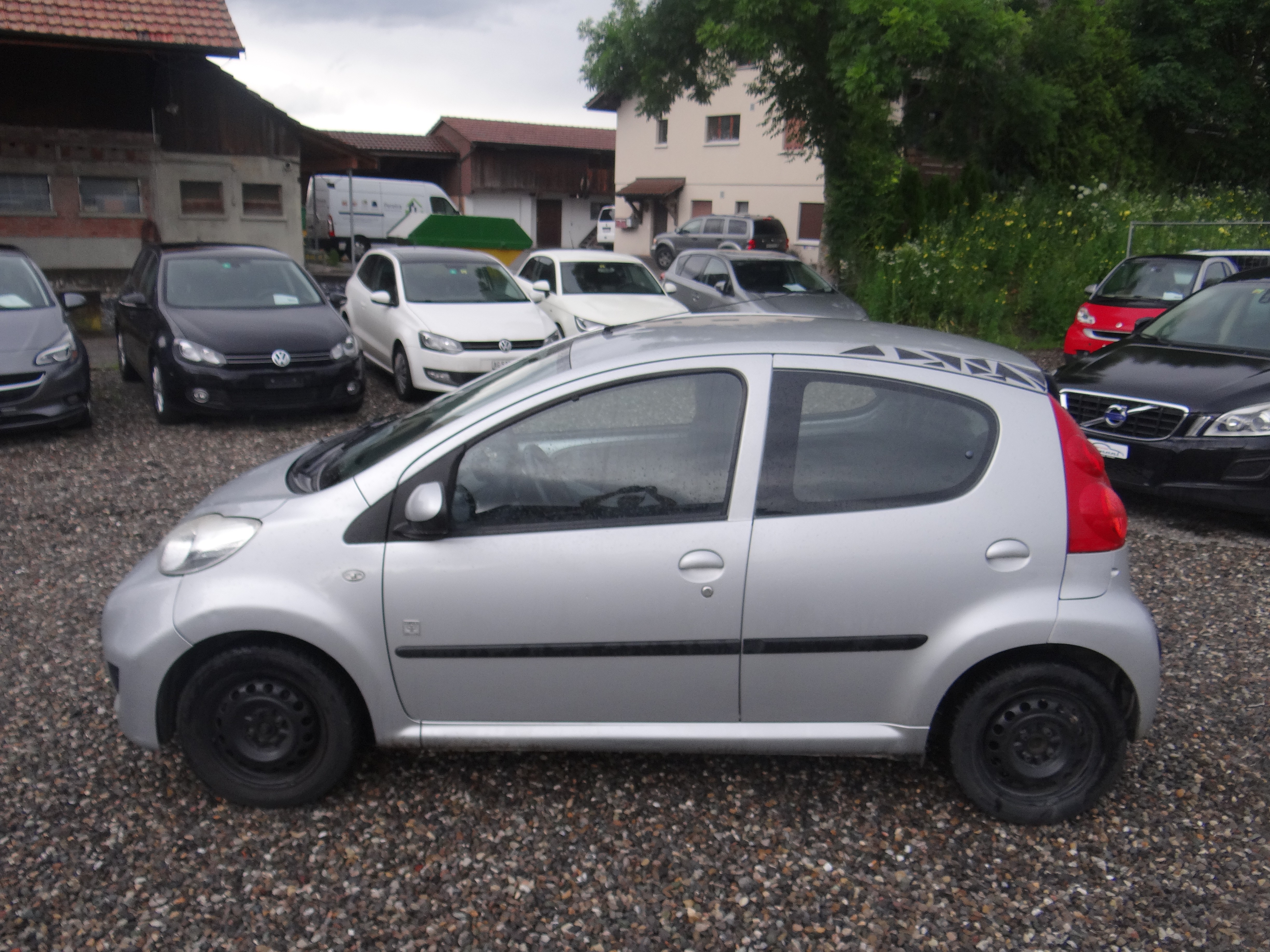 PEUGEOT 107 1.0 Swiss Edition