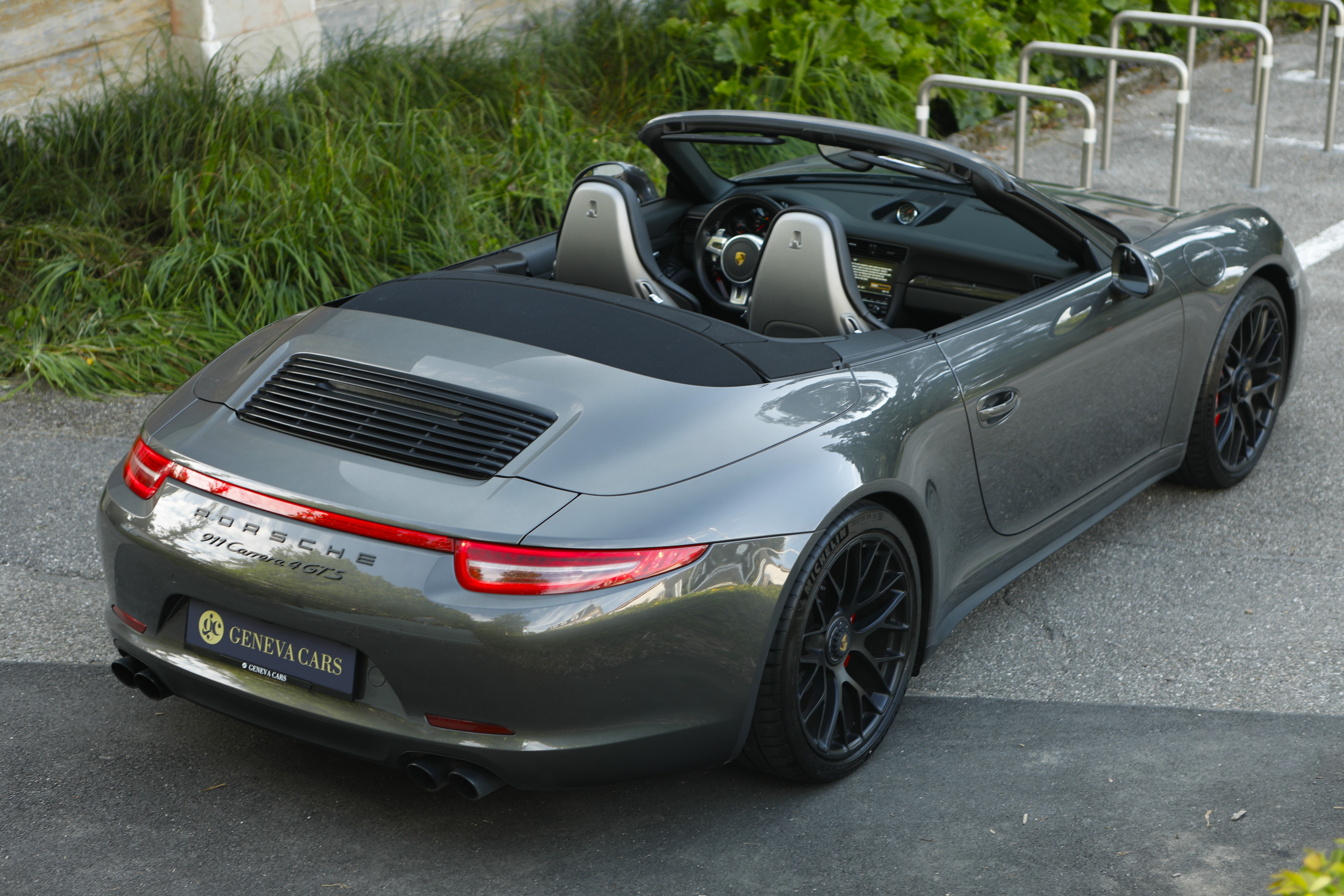 PORSCHE 911 Cabrio Carrera 4 GTS PDK