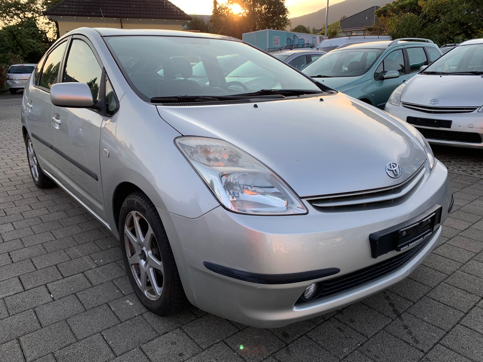 TOYOTA Prius 1.5 16V Hybrid