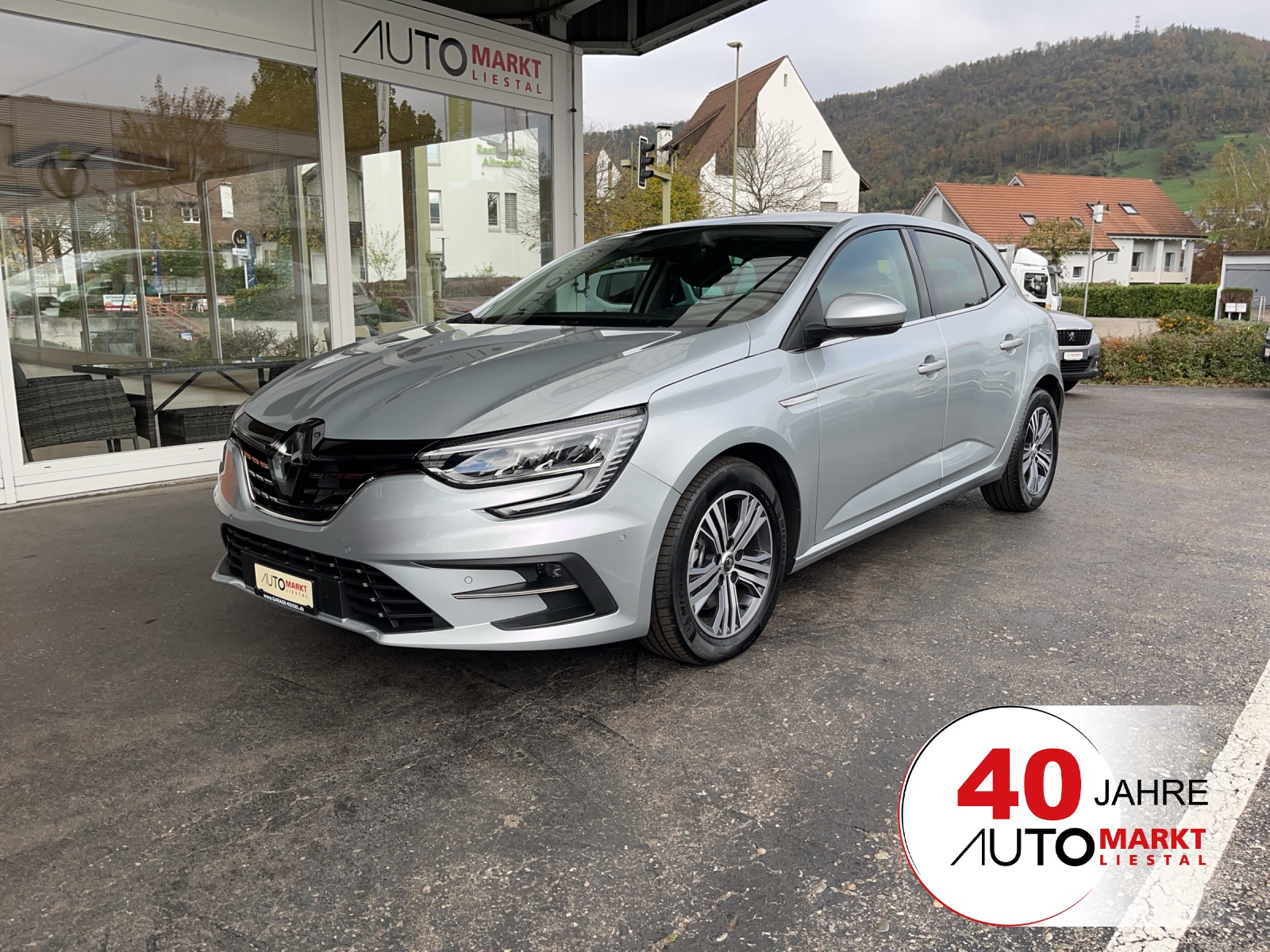 RENAULT Mégane Berline 1.3 16V Intens EDC