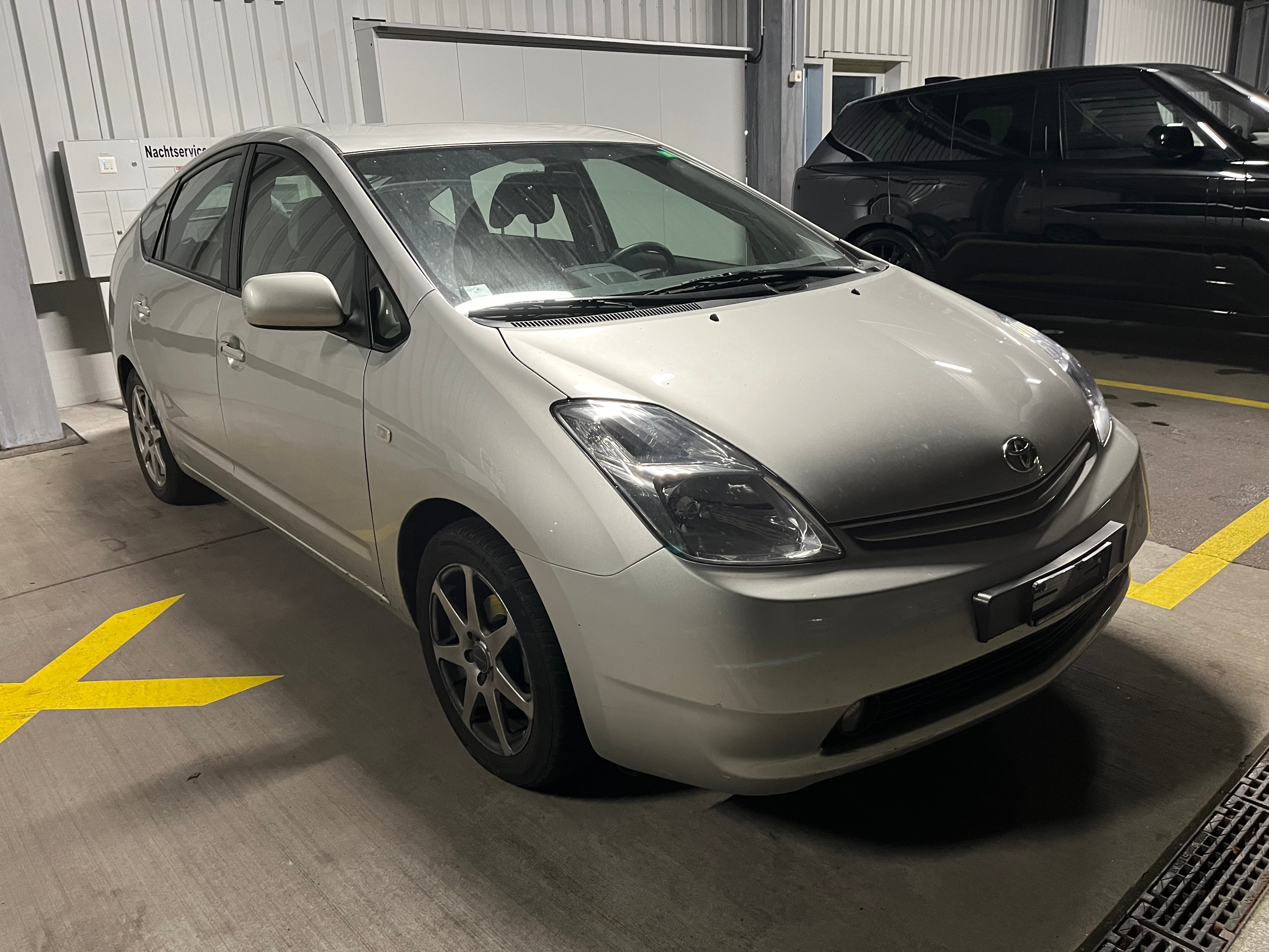 TOYOTA Prius 1.5 16V Hybrid