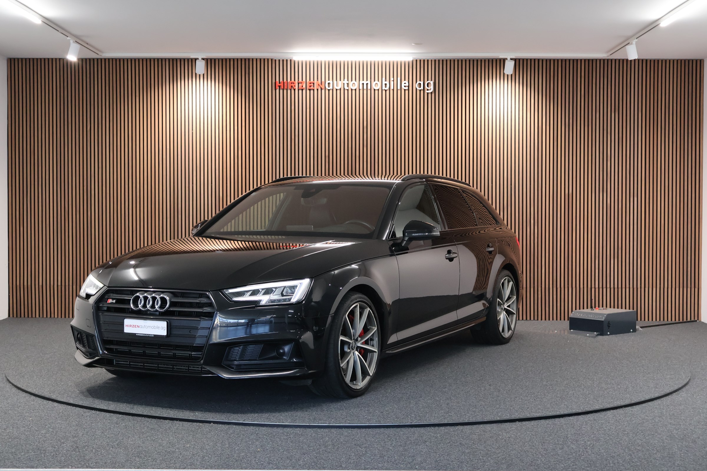 AUDI S4 Avant 3.0 TFSI quattro tiptronic