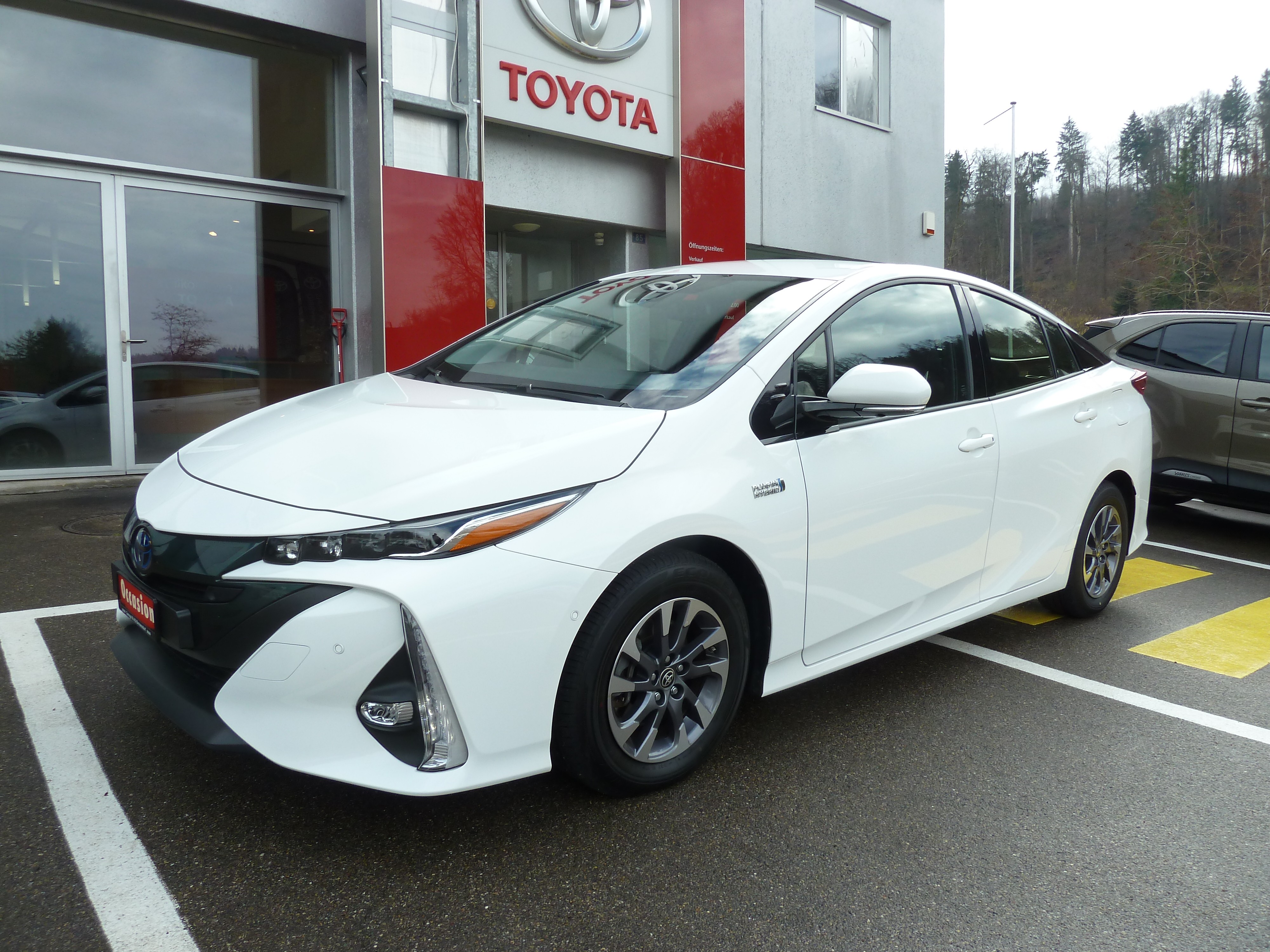 TOYOTA Prius 1.8 VVT-i Plug-in Hybrid Premium