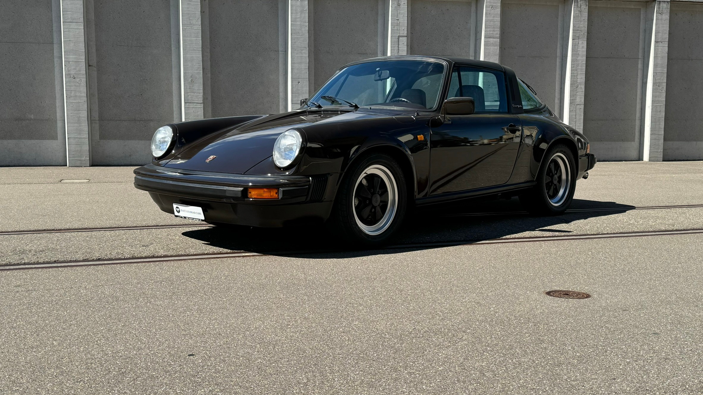 PORSCHE 911 SC Targa