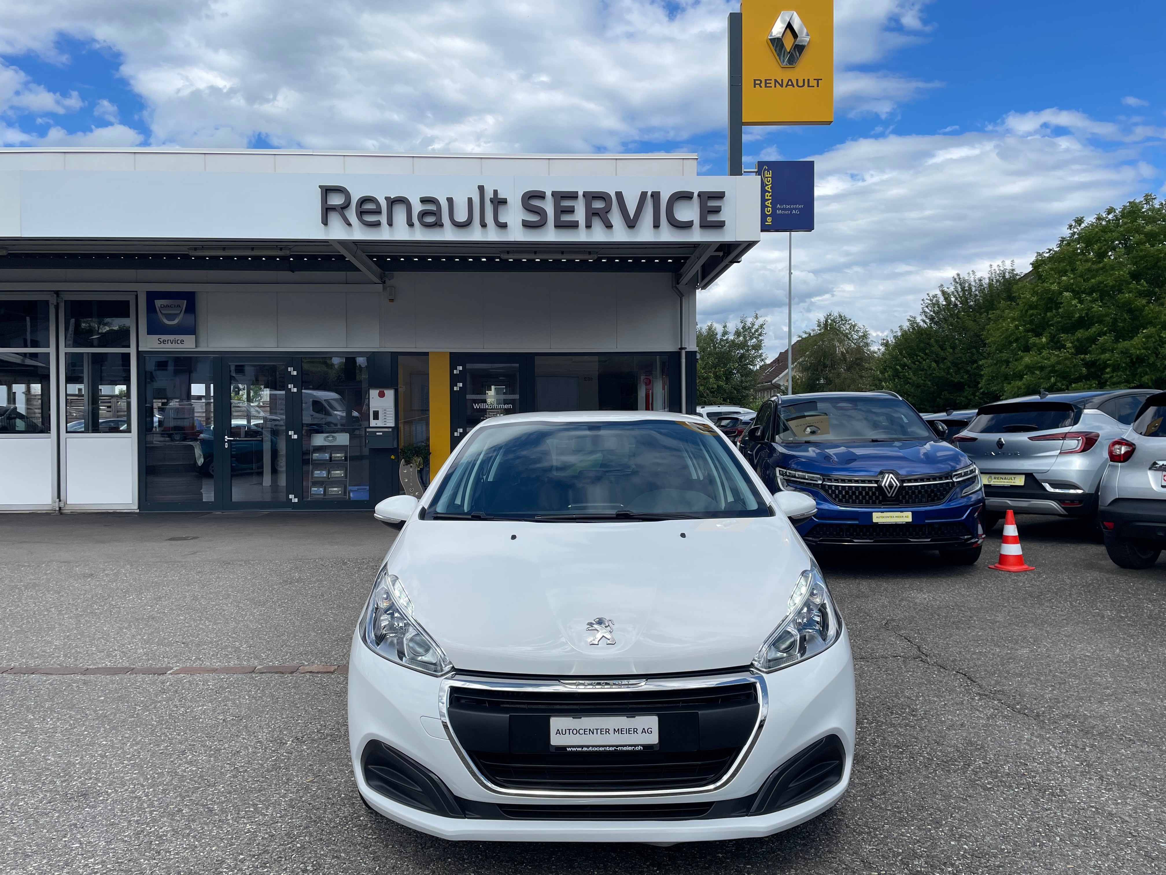 PEUGEOT 208 1.5 BlueHDi Active