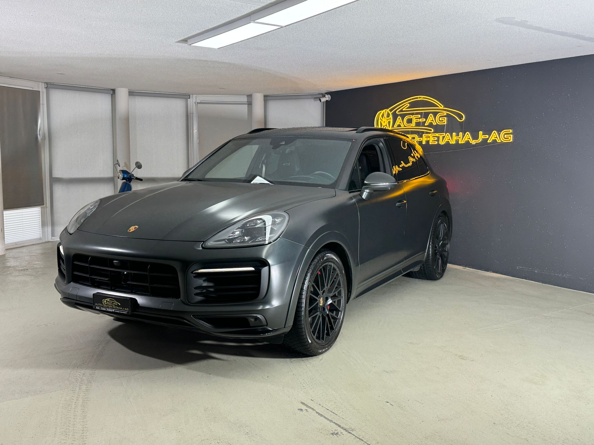 PORSCHE Cayenne GTS