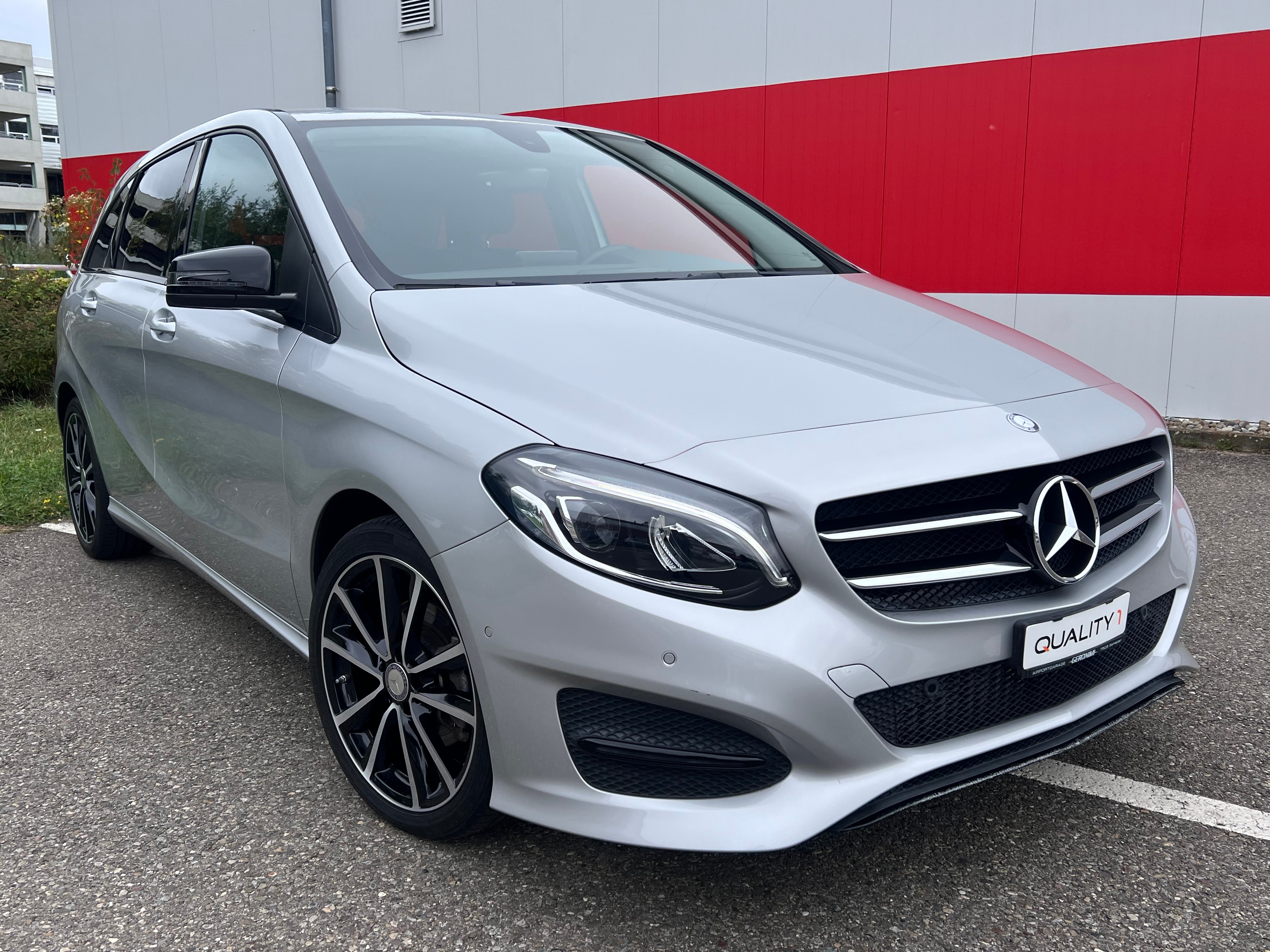 MERCEDES-BENZ B 220 Urban 4Matic 7G-DCT