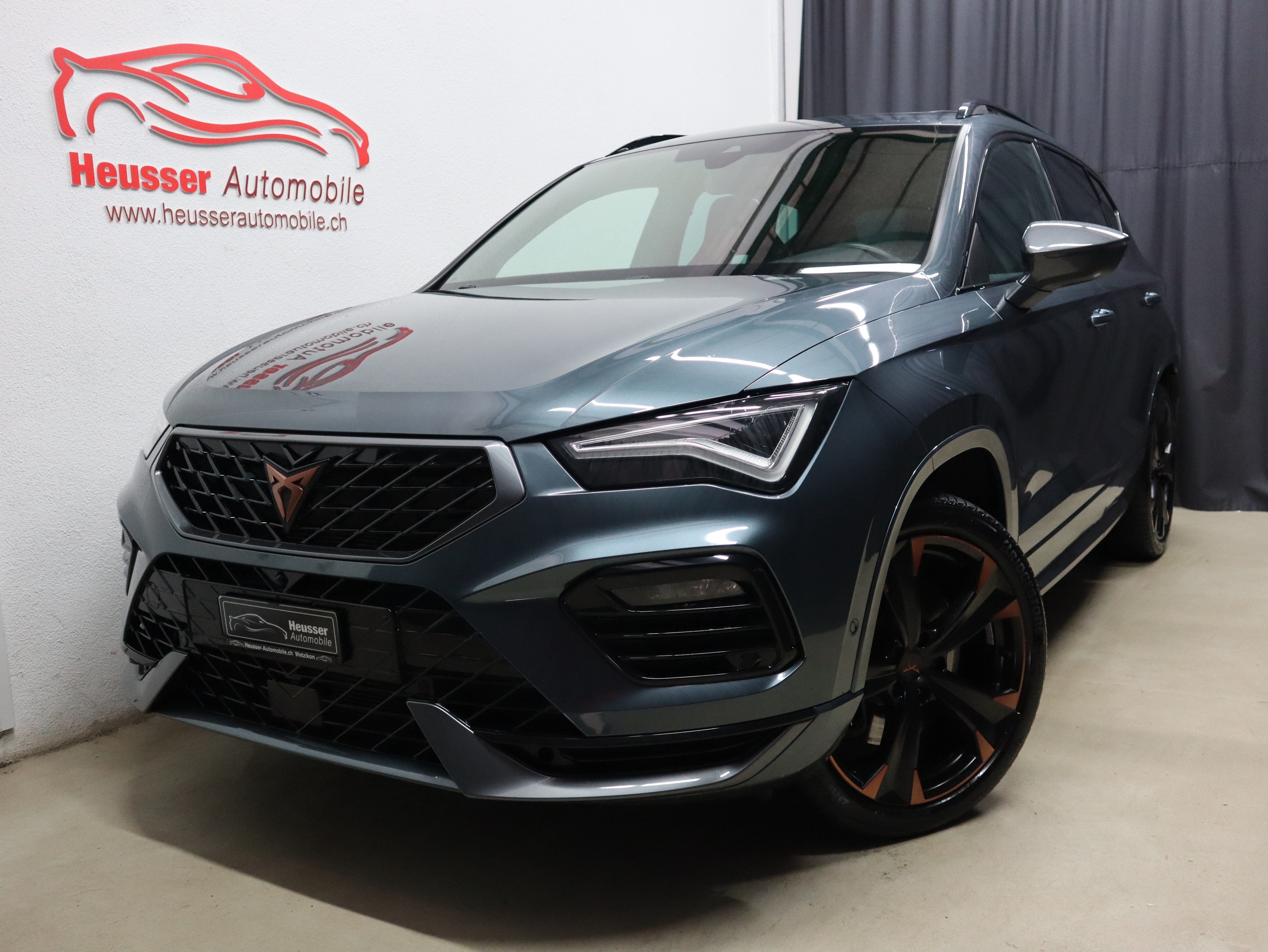 CUPRA Ateca 2.0TSI 4Drive DSG - Digital Cockpit - Sportsitze - Akrapovic - Kamera - 300 PS