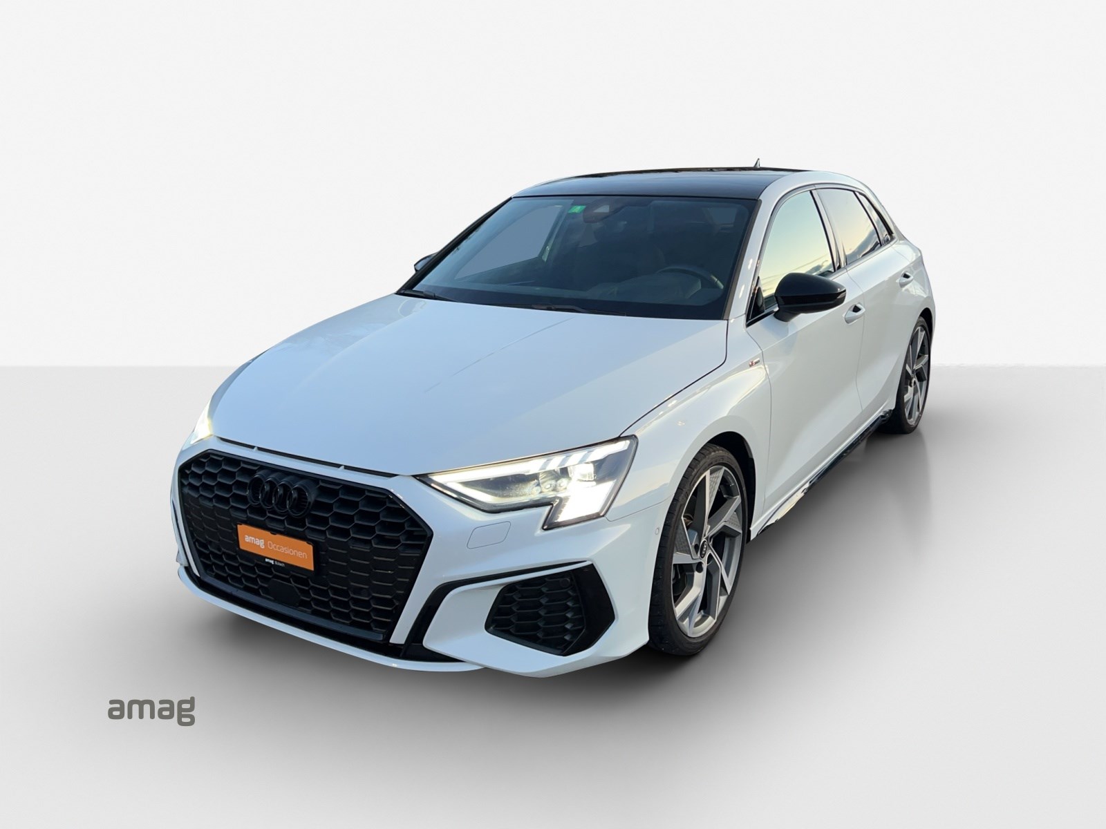 AUDI A3 Sportback 35 TFSI S line Attraction