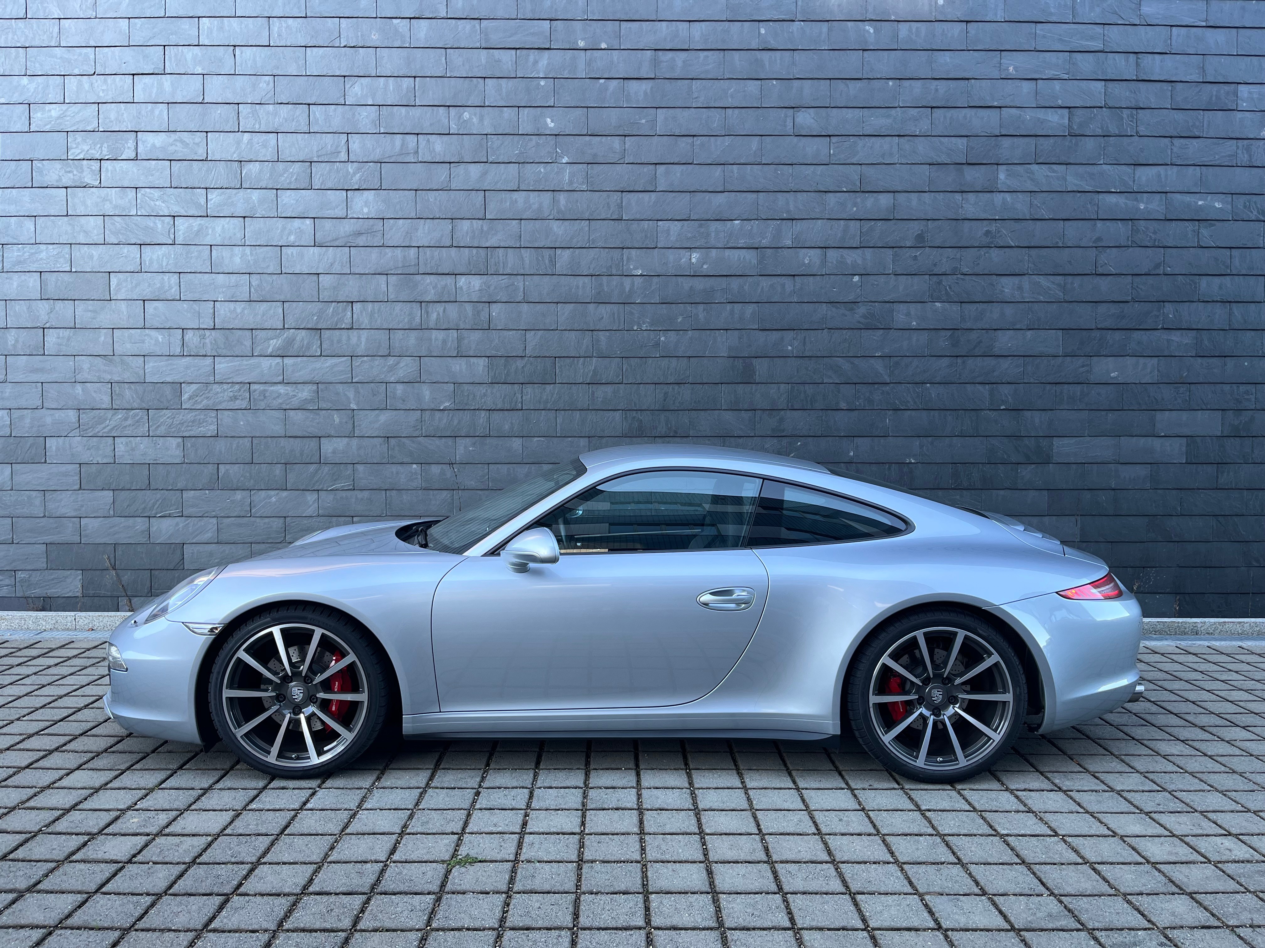 PORSCHE 911 Carrera 4S PDK