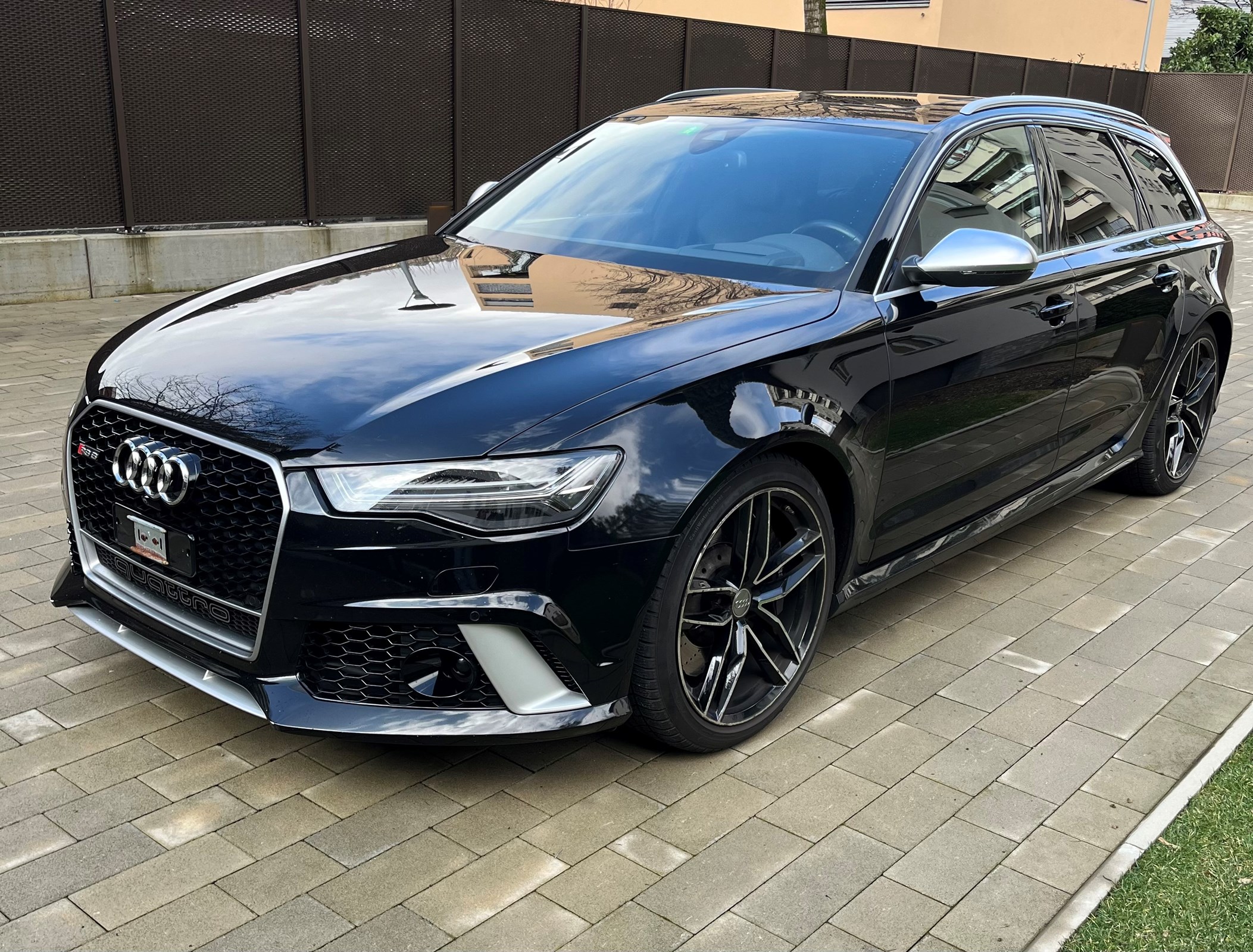 AUDI RS6 Avant 4.0 TFSI V8 quattro Tiptronic