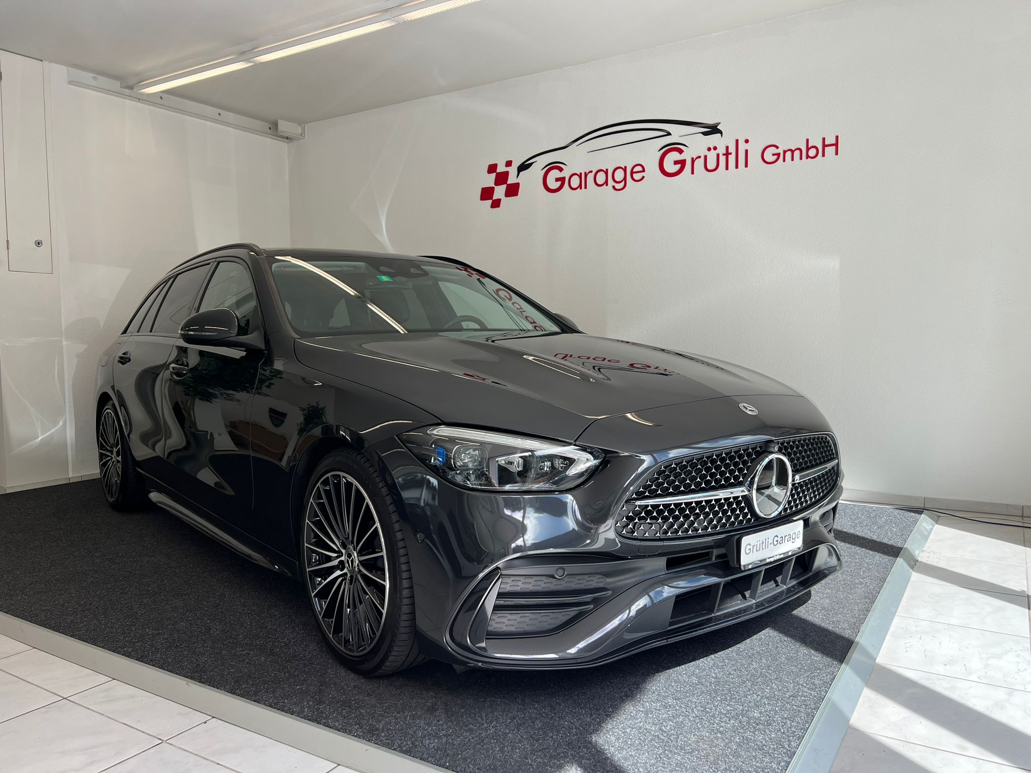 MERCEDES-BENZ C 220 d T 4Matic AMG Line CH FZ MIT WERKSGARANTIE