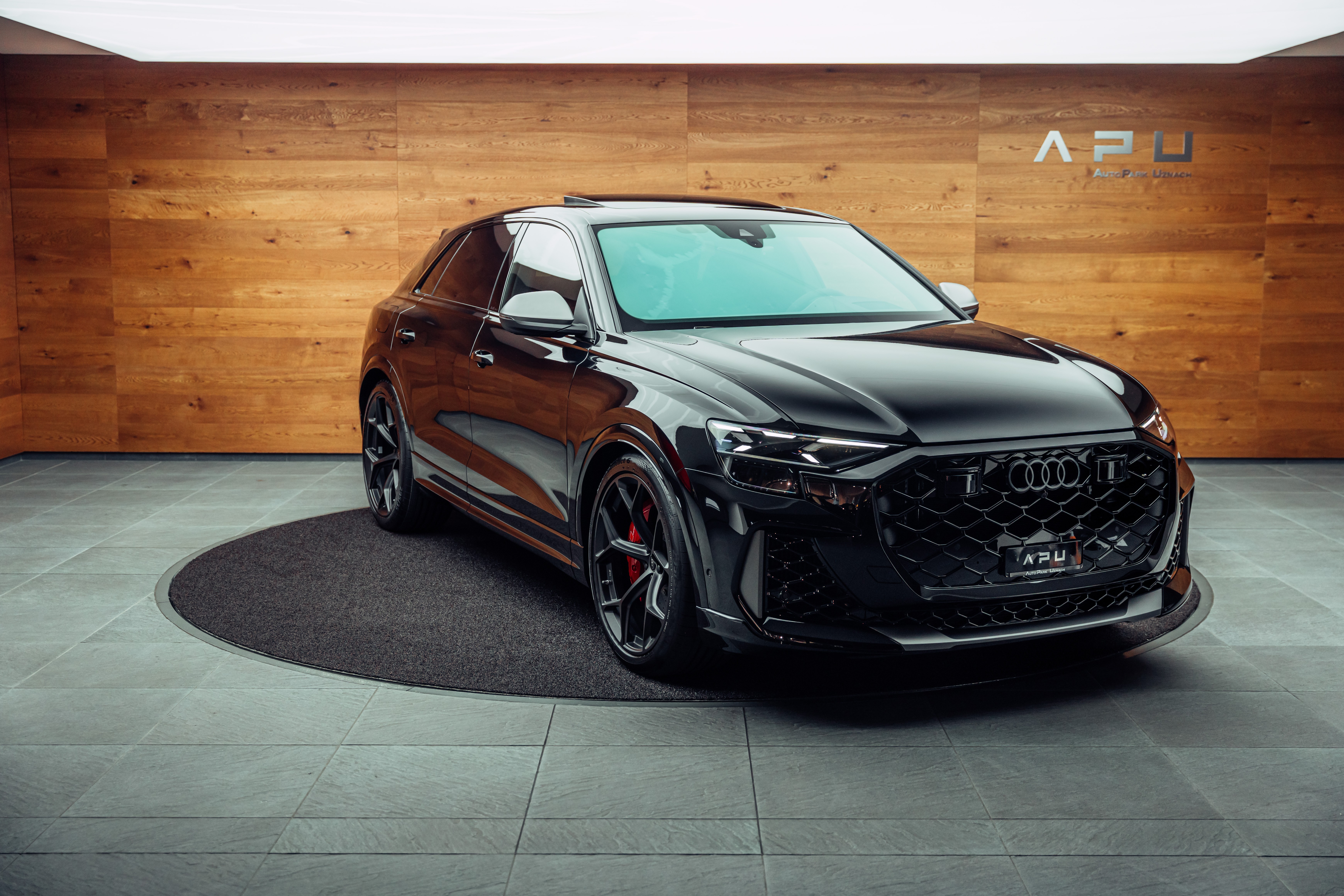 AUDI RSQ8 performance quattro