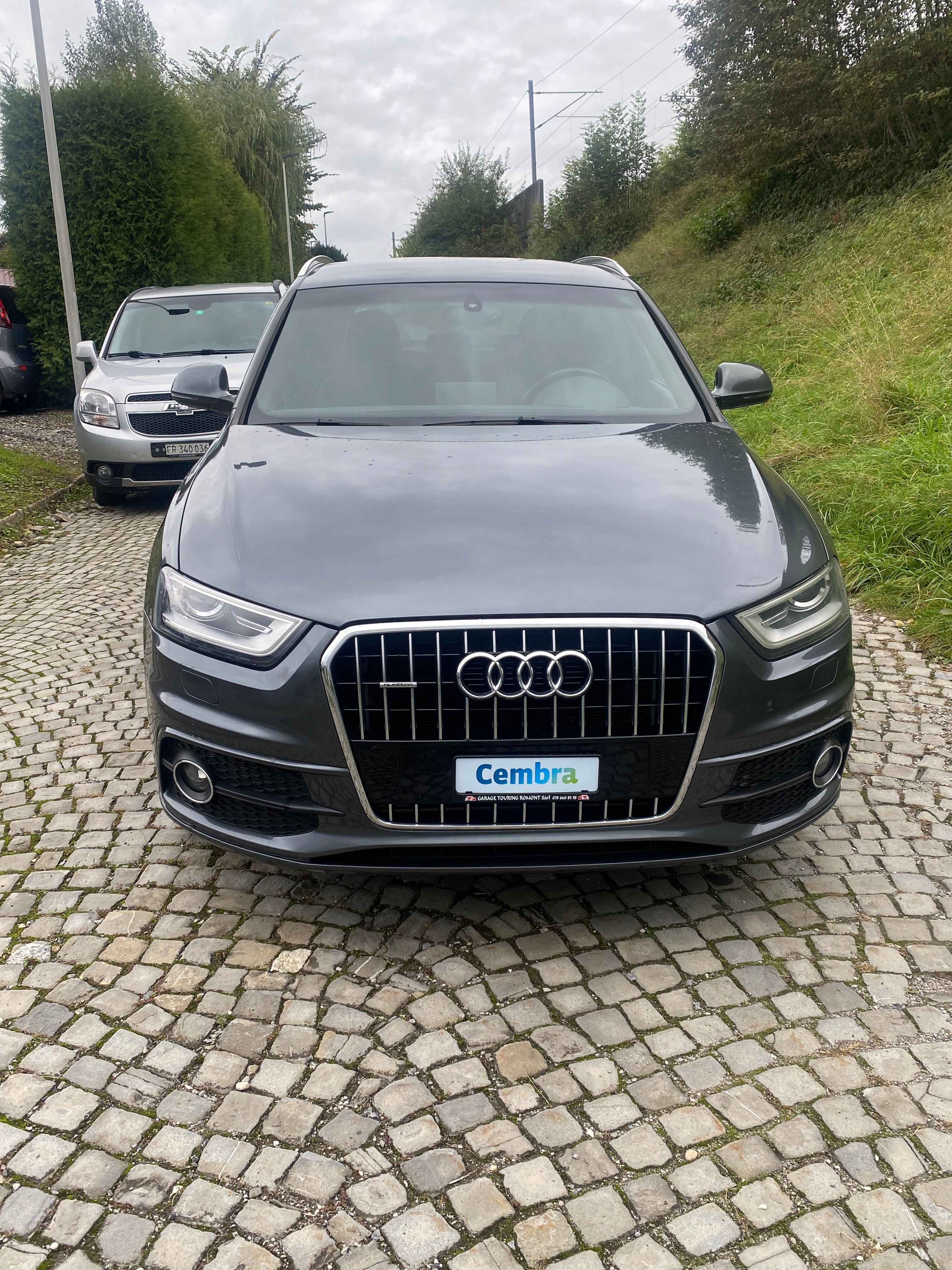 AUDI Q3 2.0 TFSI quattro S-tronic SLine