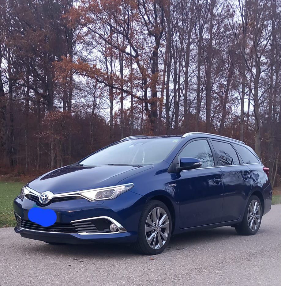 TOYOTA Auris Touring Sports 1.8 HSD Premium e-CVT