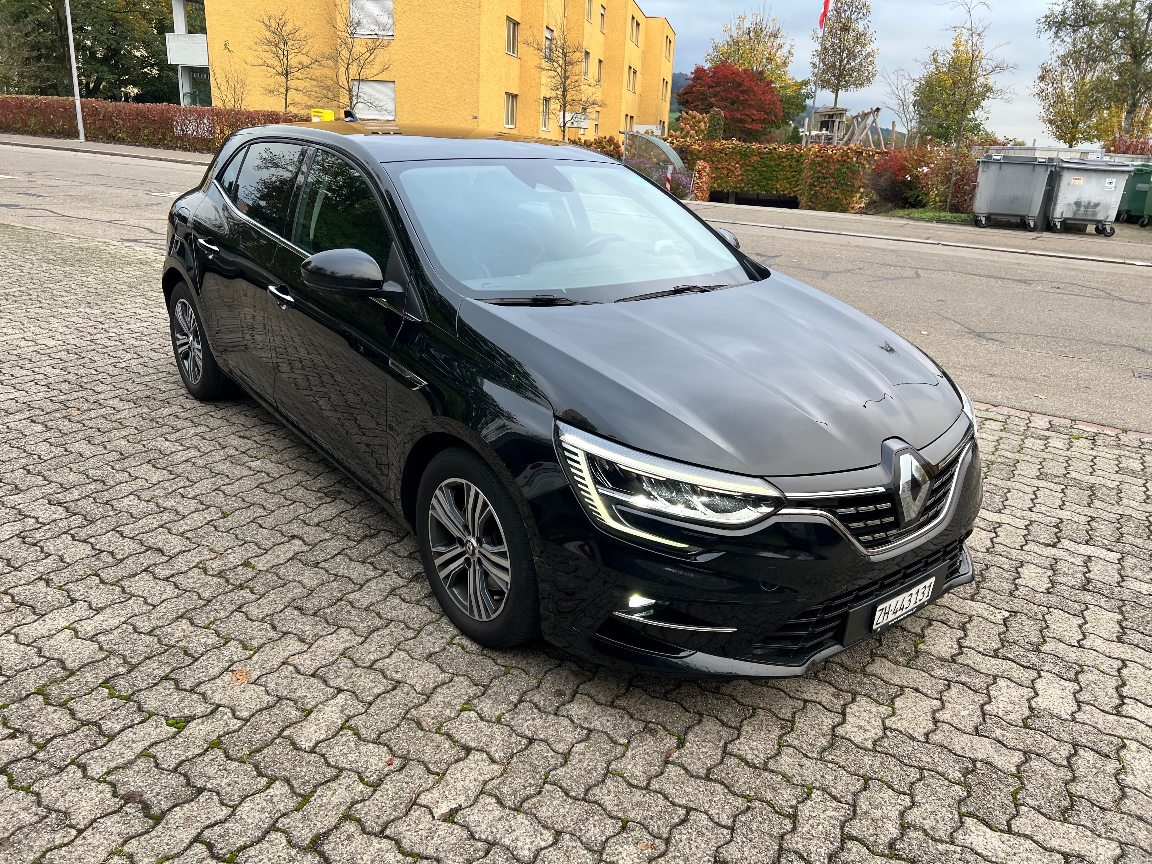 RENAULT Mégane Berline 1.3 16V R.S.Line EDC