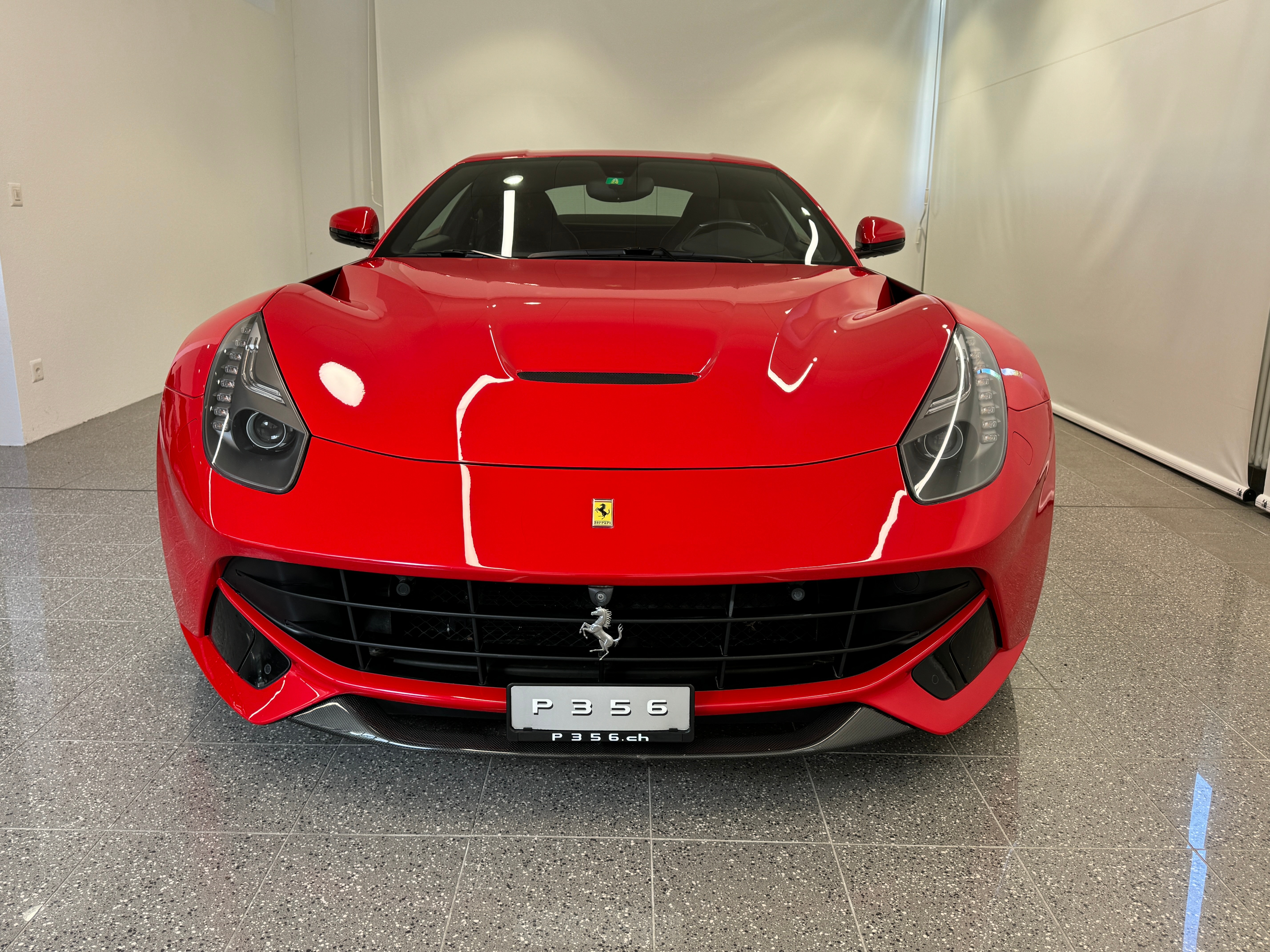 FERRARI F12 Berlinetta