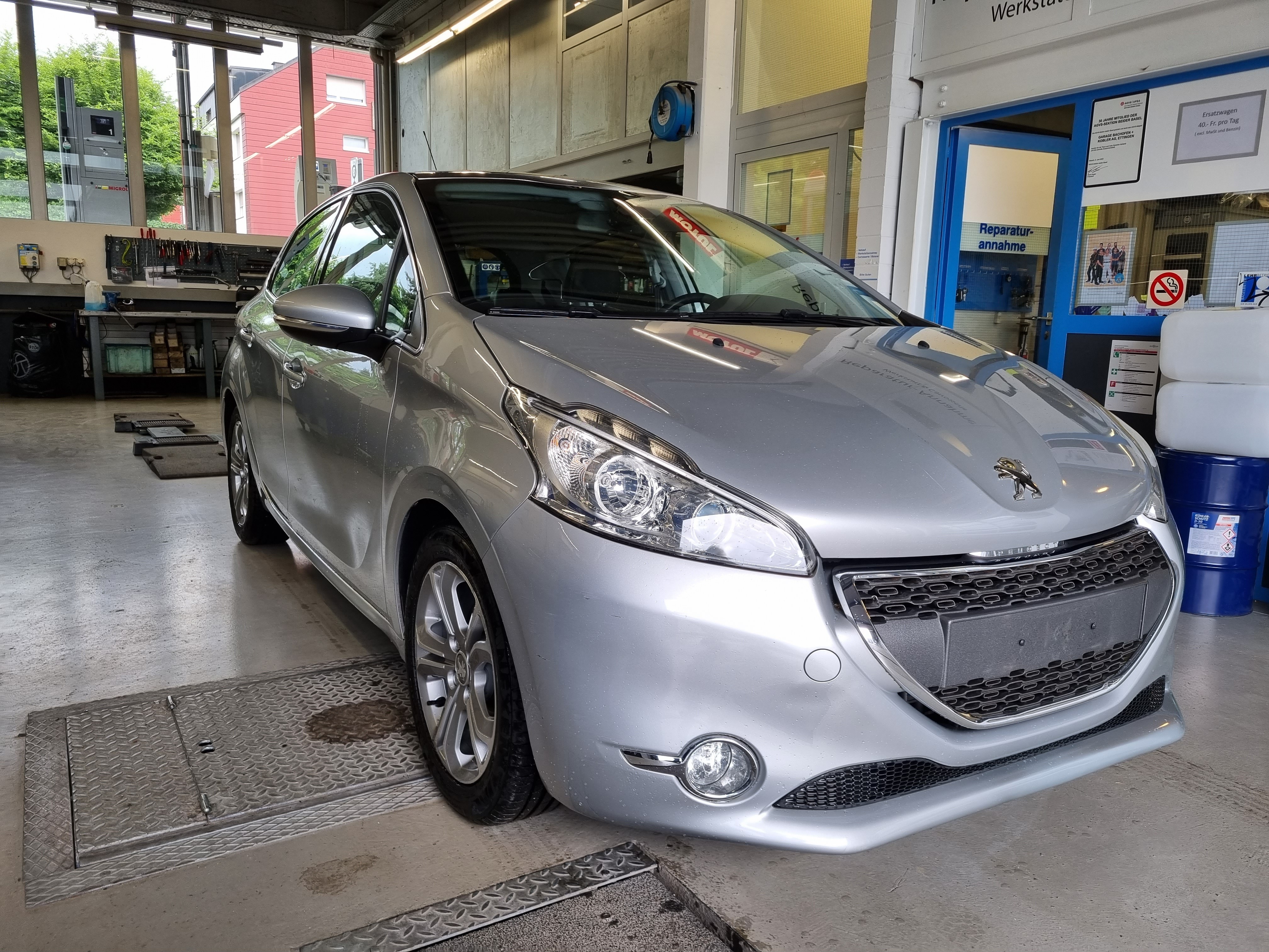 PEUGEOT 208 1.6 VTI Allure