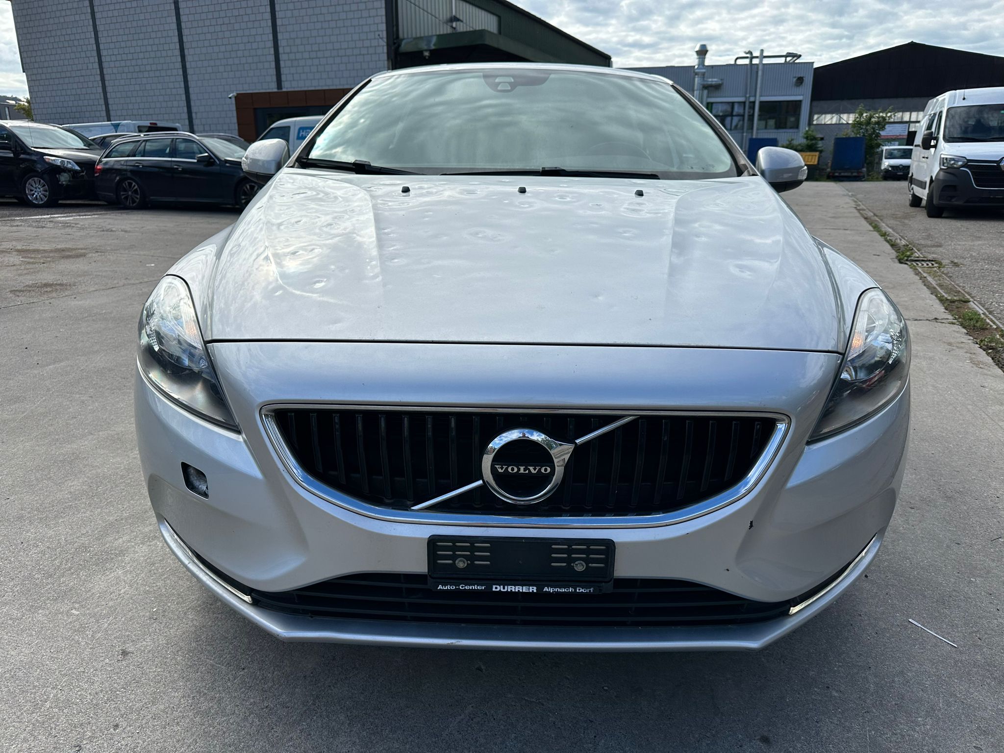 VOLVO V40 D2 Kinetic Geartronic