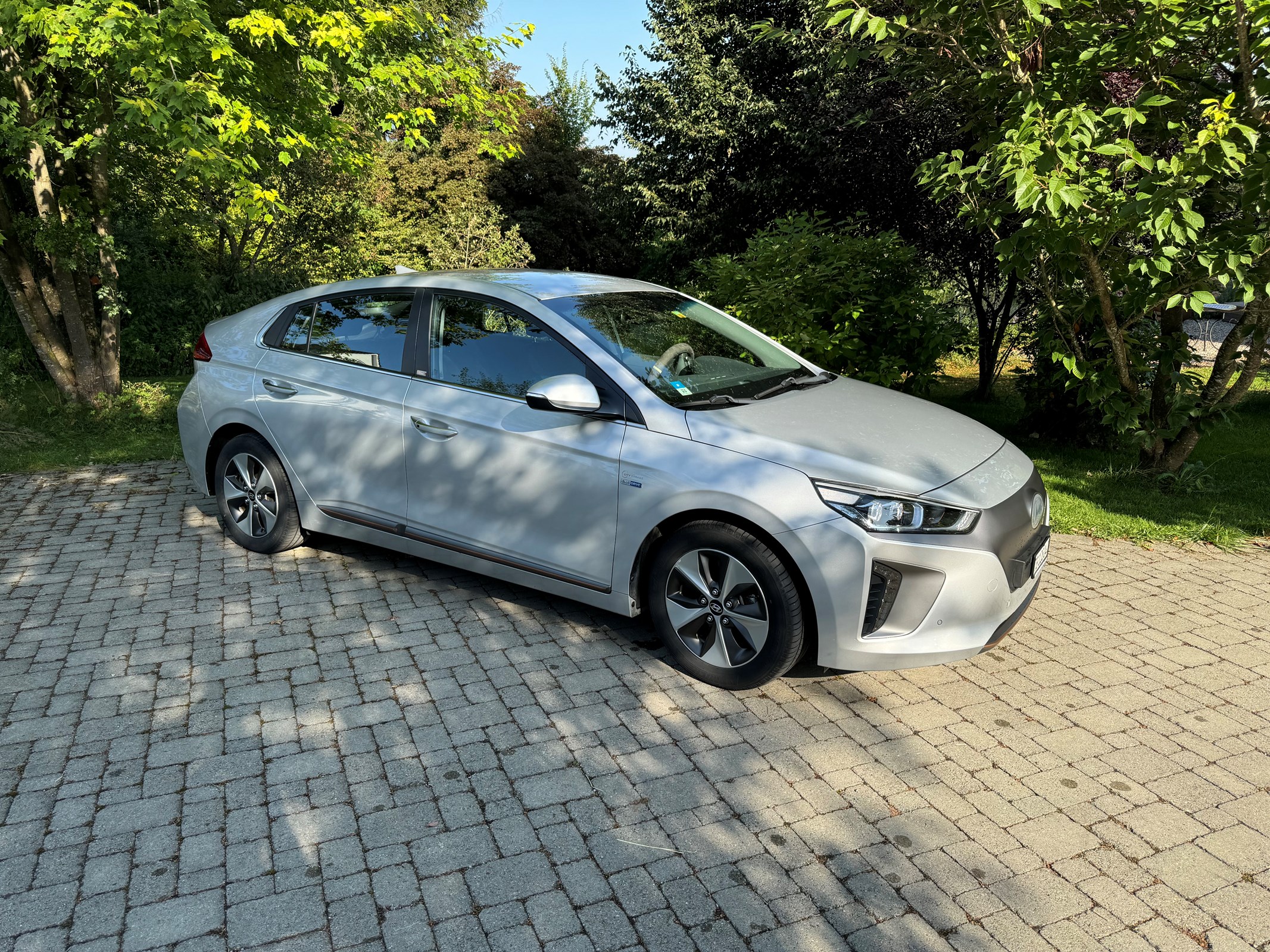 HYUNDAI Ioniq Launch Plus