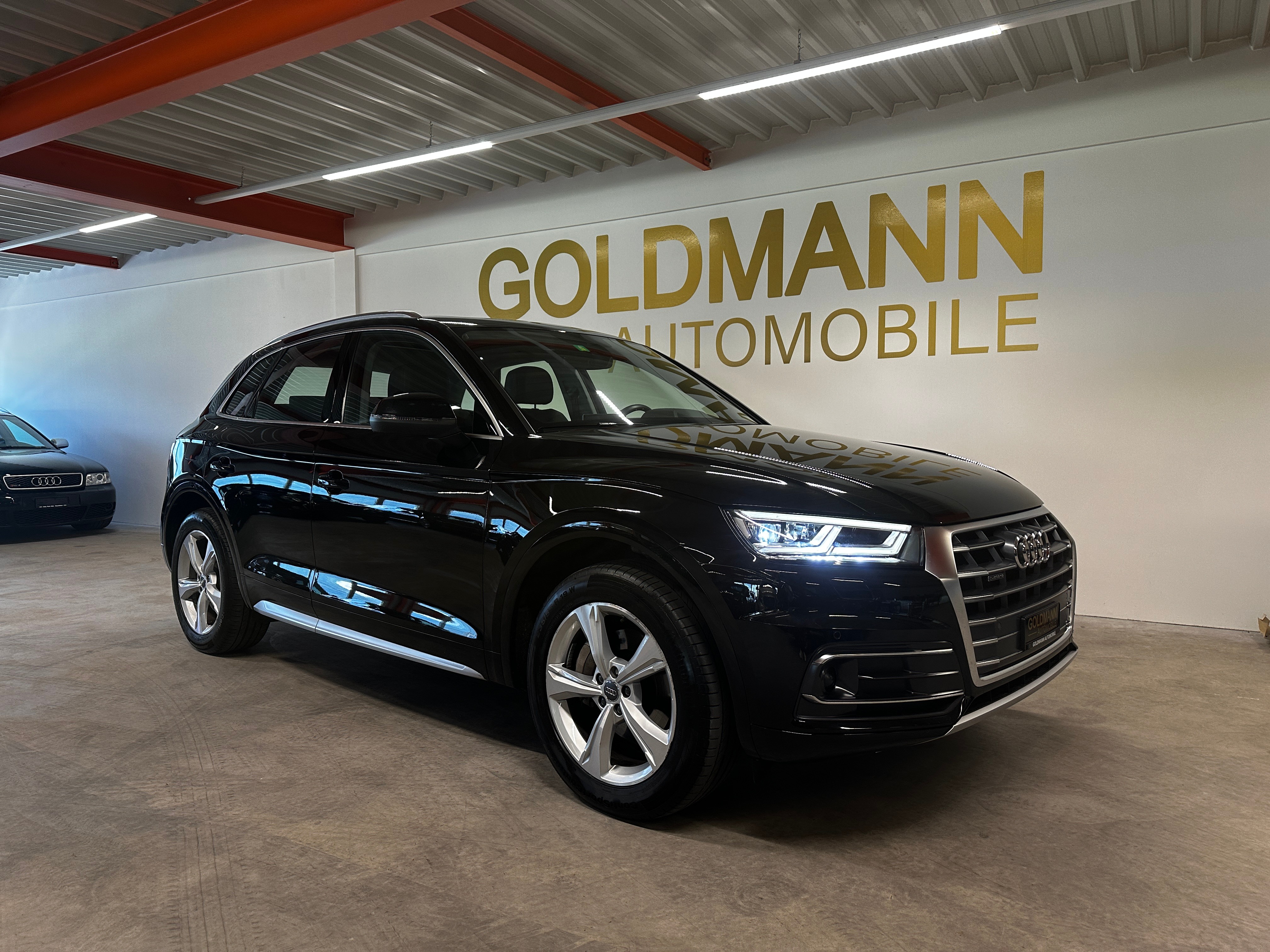 AUDI Q5 2.0 TDI sport quattro S-tronic