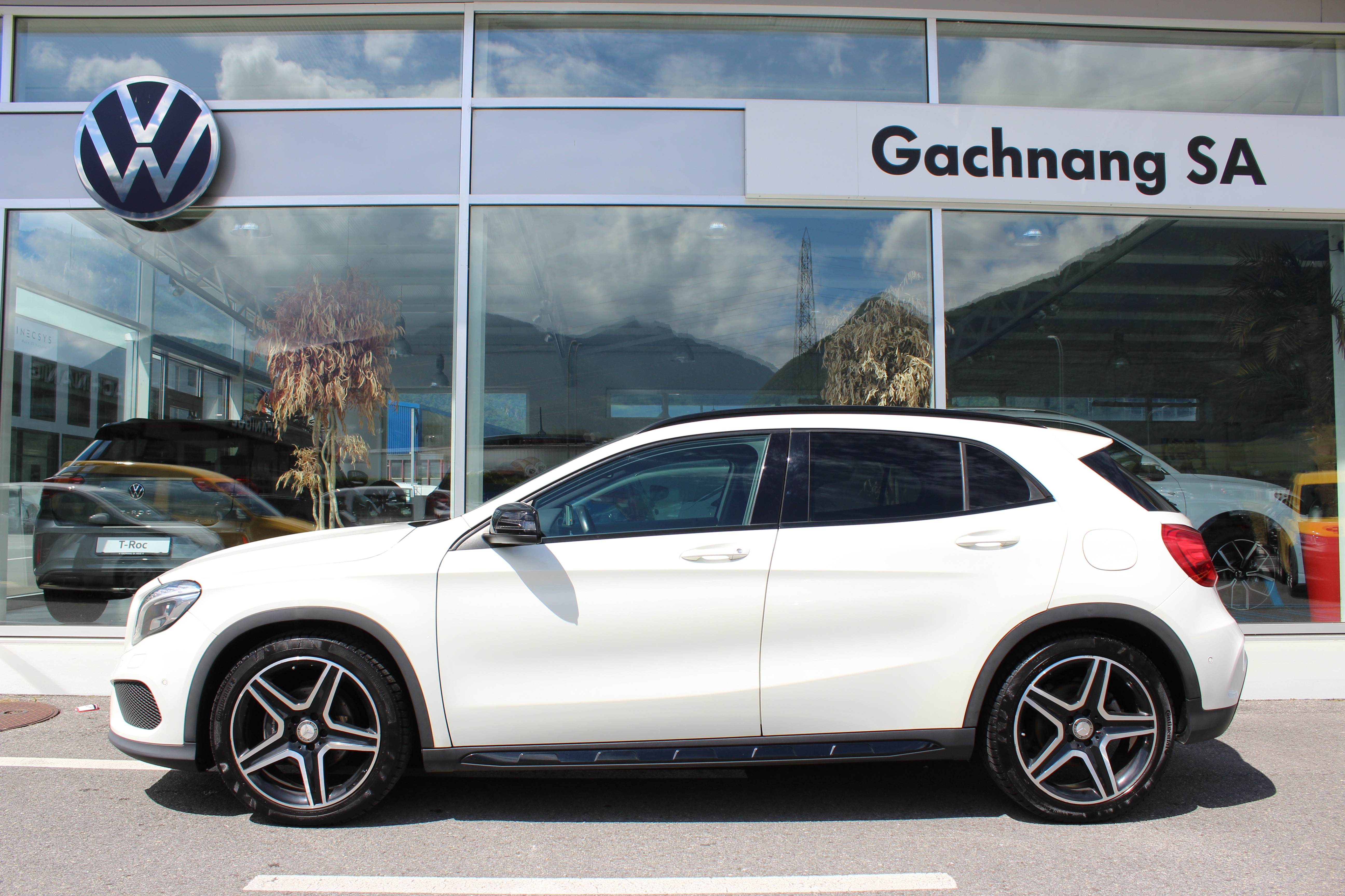 MERCEDES-BENZ GLA 200 CDI Swiss Star Edition Style 4Matic 7G-DCT