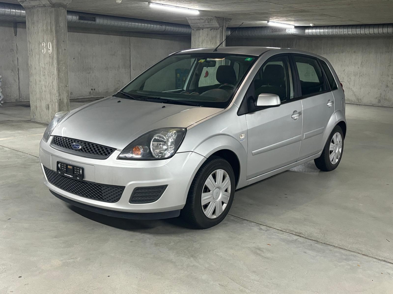 FORD Fiesta 1.4 16V Trend