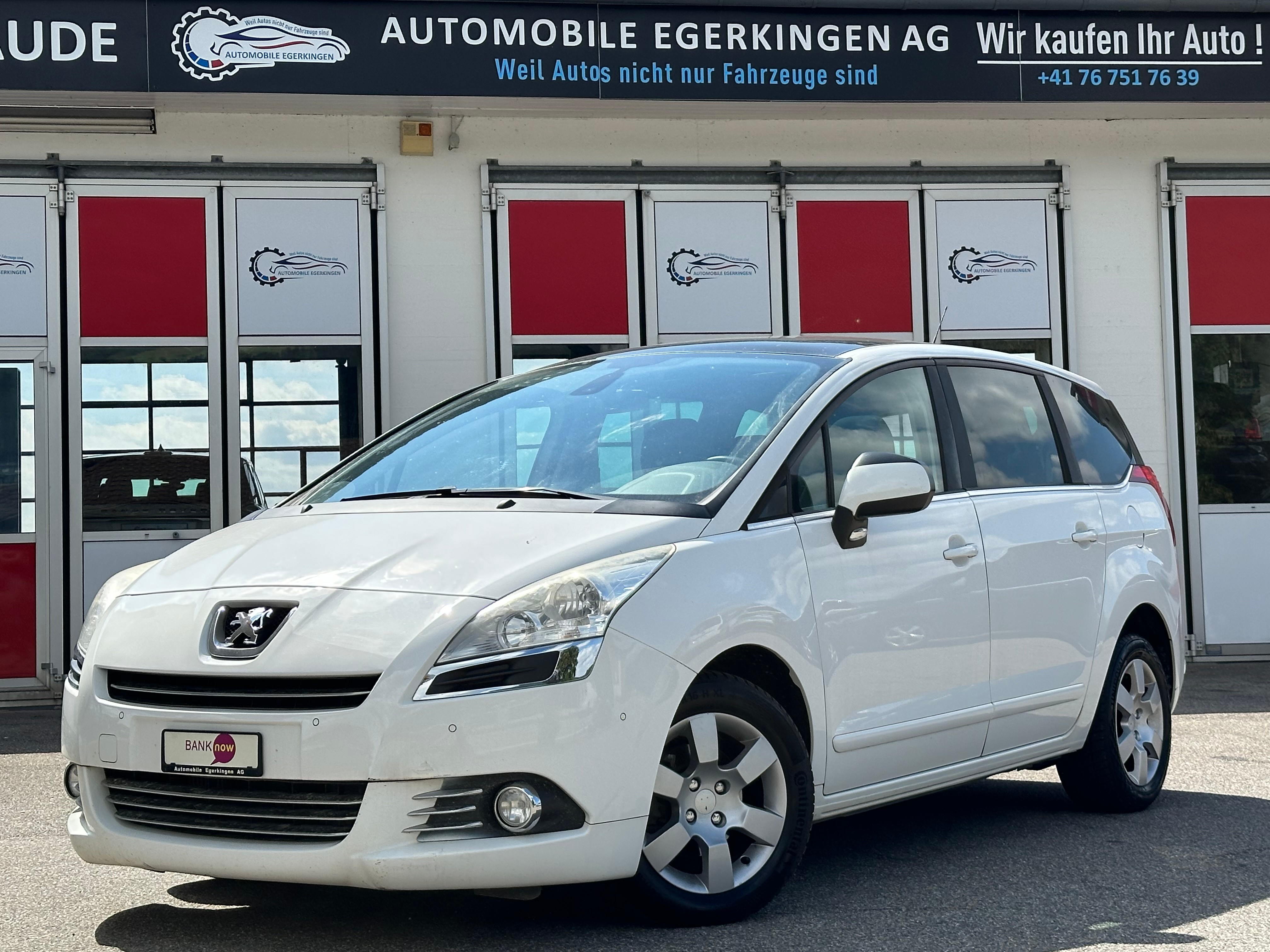 PEUGEOT 5008 1.6 HDI Business EGS6