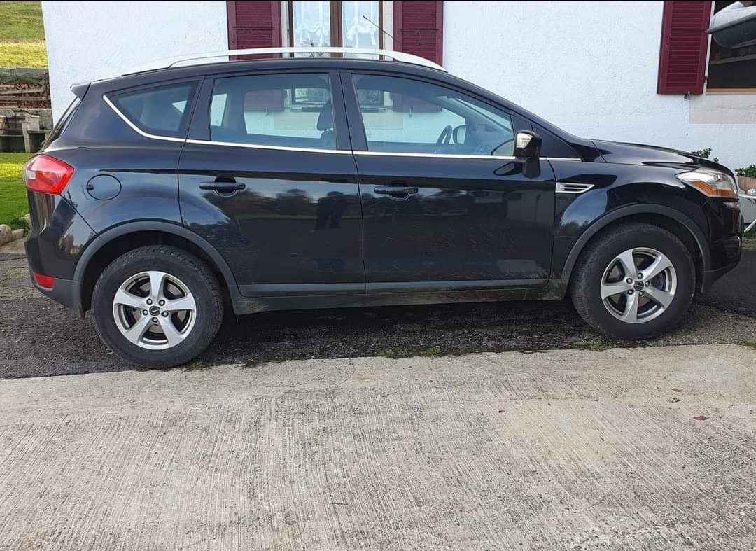 FORD Kuga 2.0 TDCi Carving 4WD