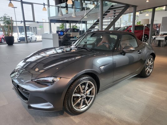 MAZDA MX-5 S-G 184 Kazari