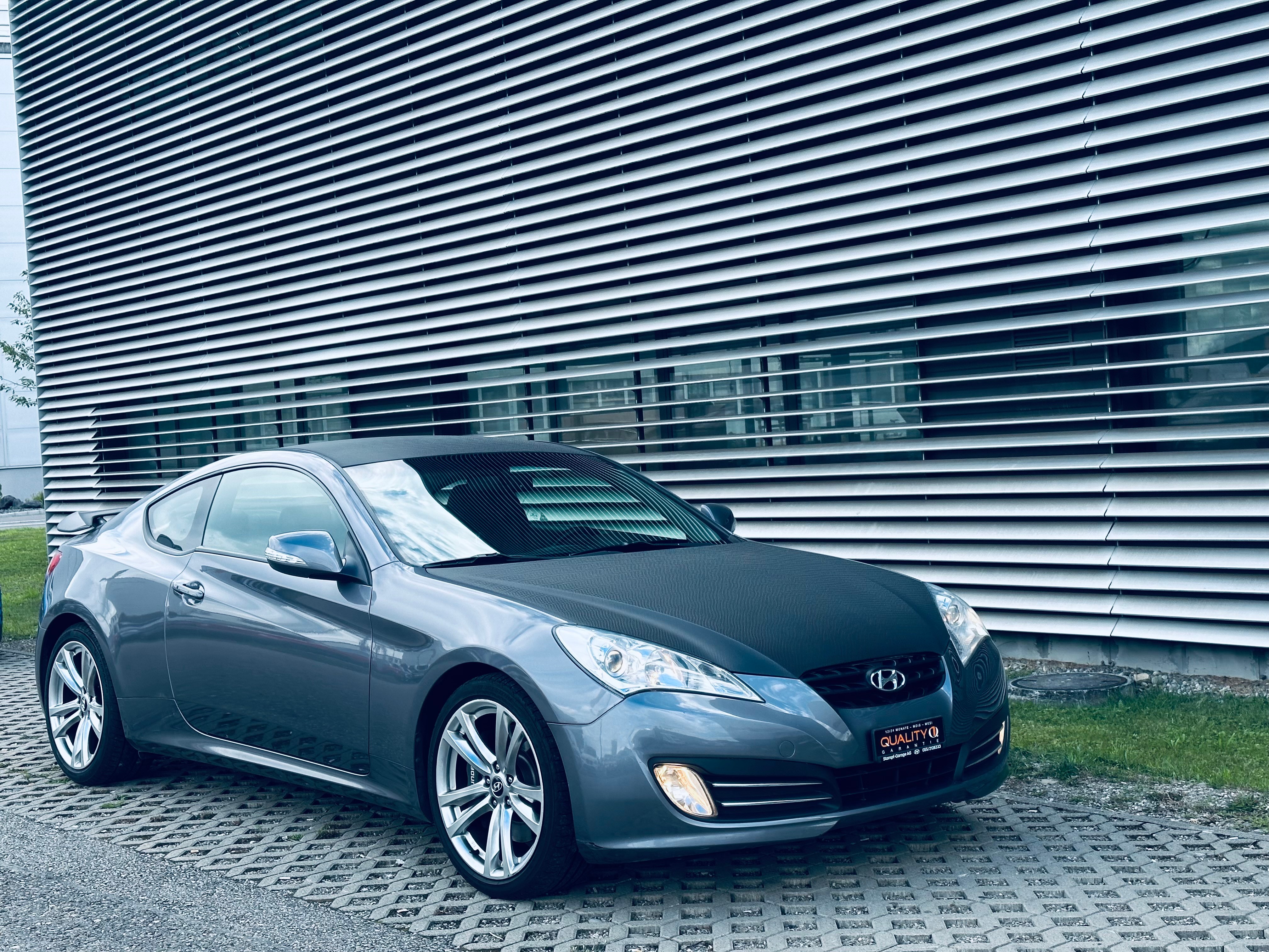 HYUNDAI Genesis 3.8 V6 Automatic