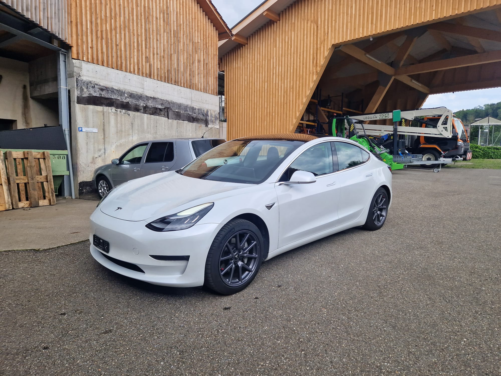 TESLA Model 3 Long Range Dual Motor AWD