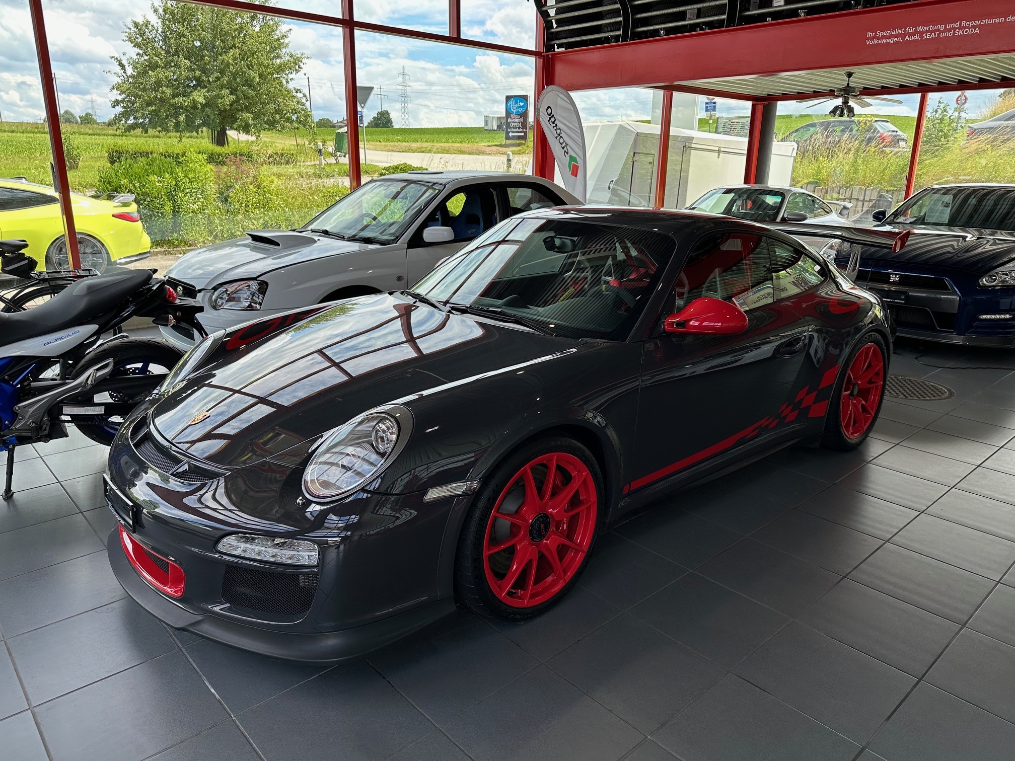 PORSCHE 911 GT3 RS