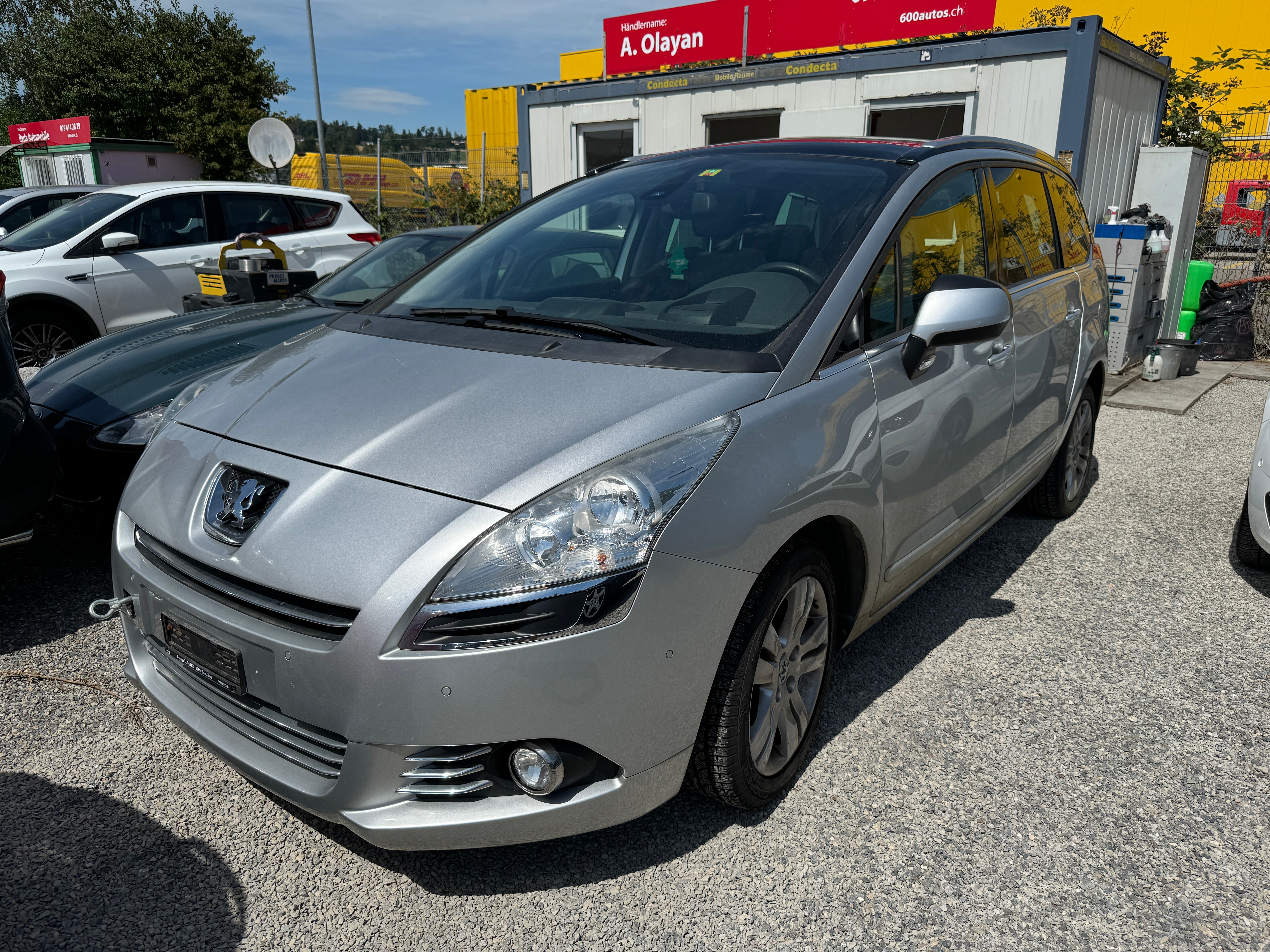 PEUGEOT 5008 1.6 16V T Allure