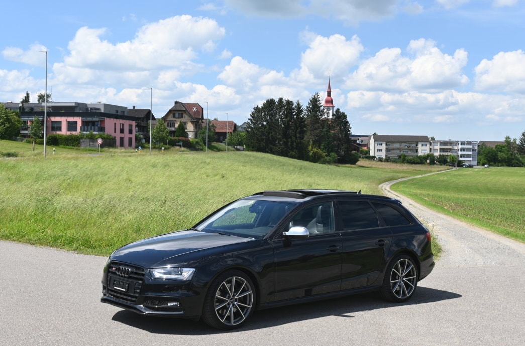 AUDI S4 Avant 3.0 TFSI quattro S-tronic