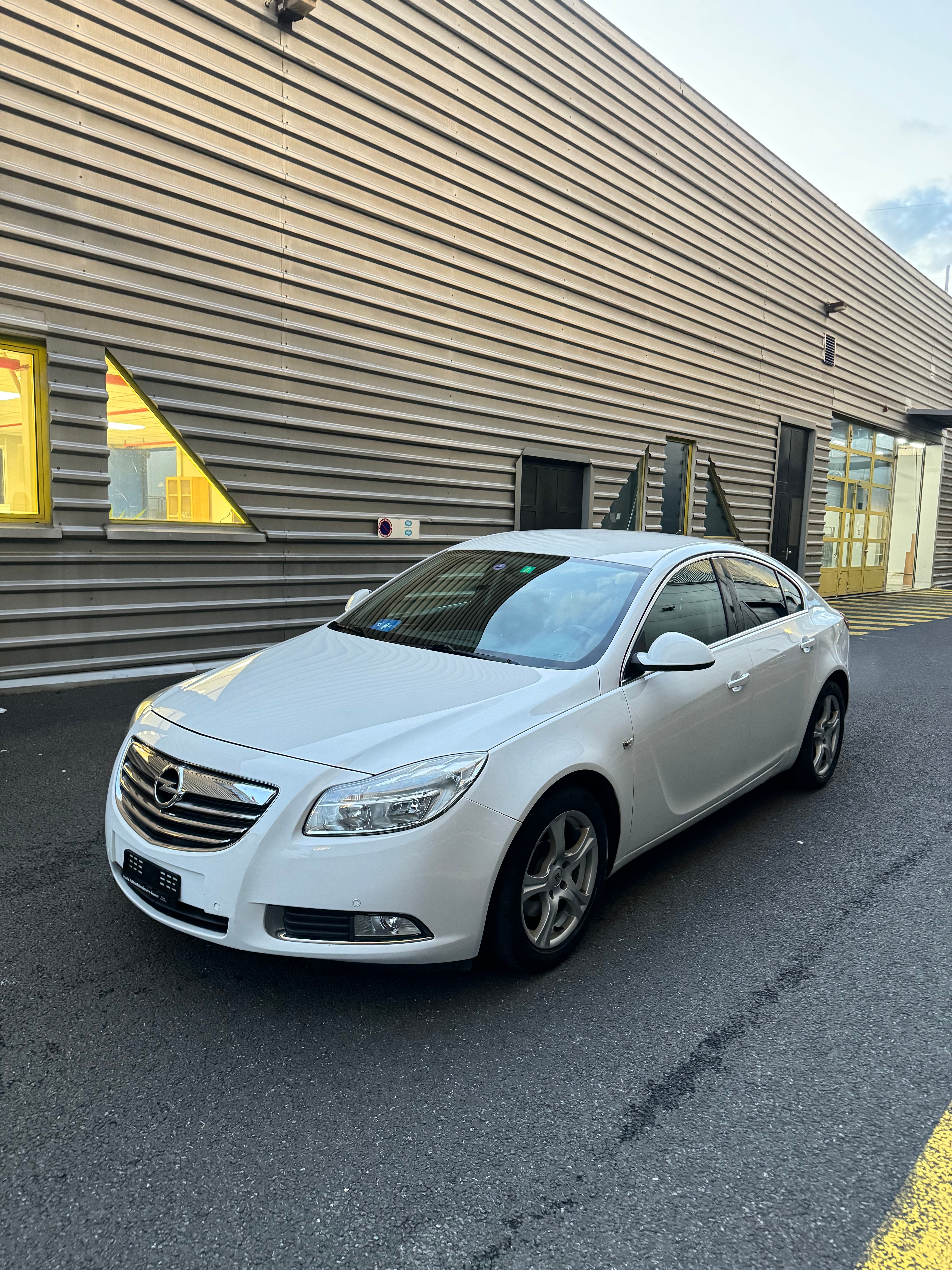 OPEL Insignia 1.6 Turbo Sport