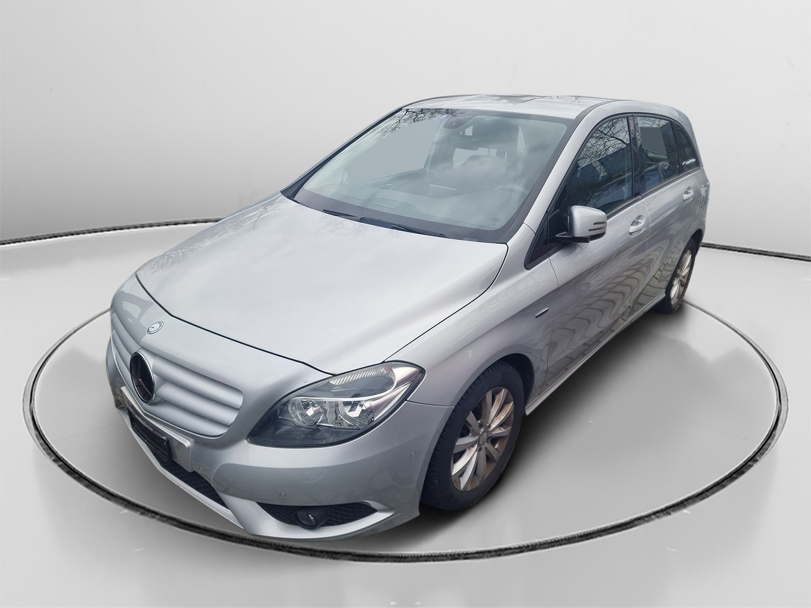 MERCEDES-BENZ B 180 Active Edition