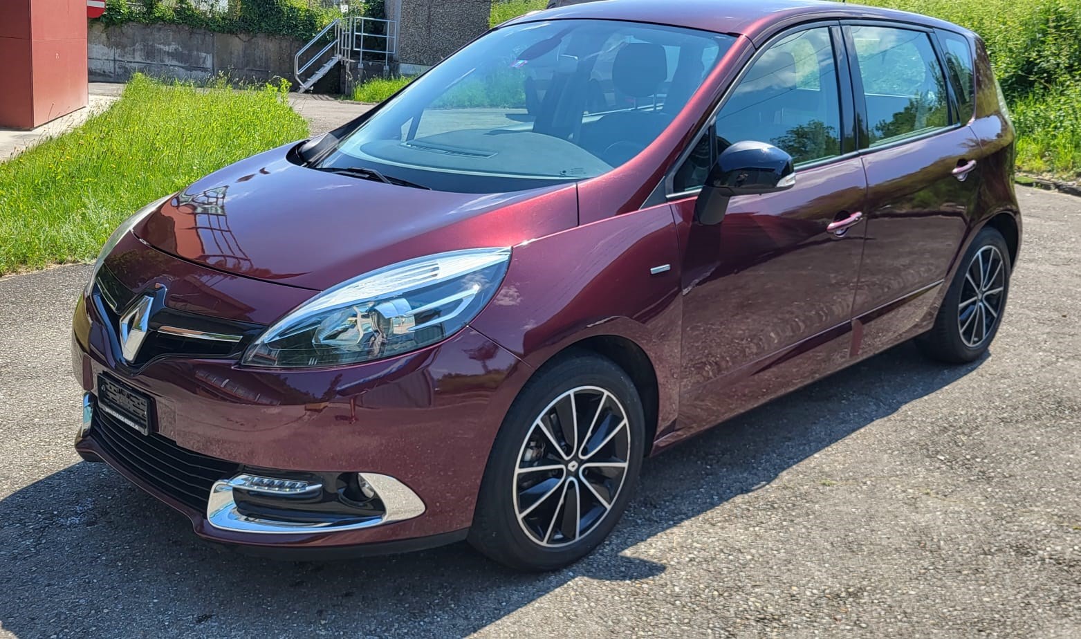 RENAULT Scénic 2.0 16V Bose Edition X-Tronic CVT