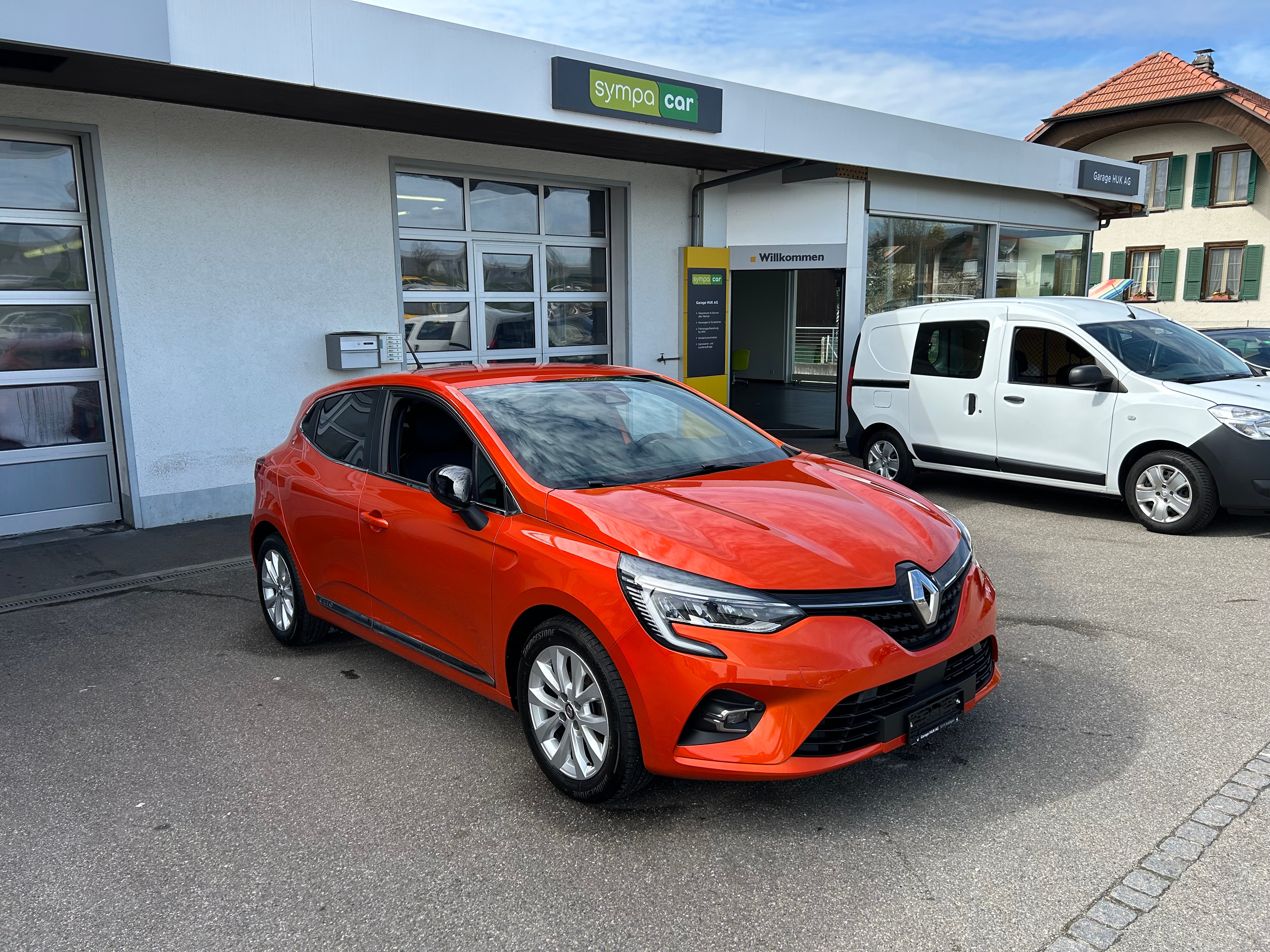 RENAULT Clio 1.0 Intens