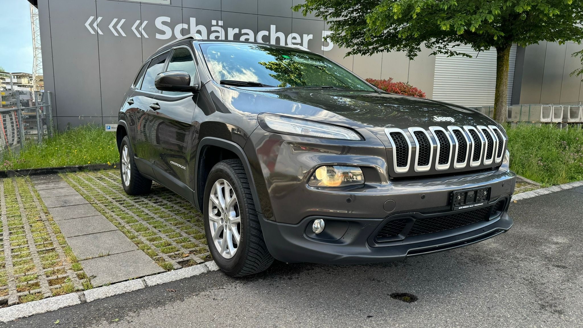 JEEP CHEROKEE