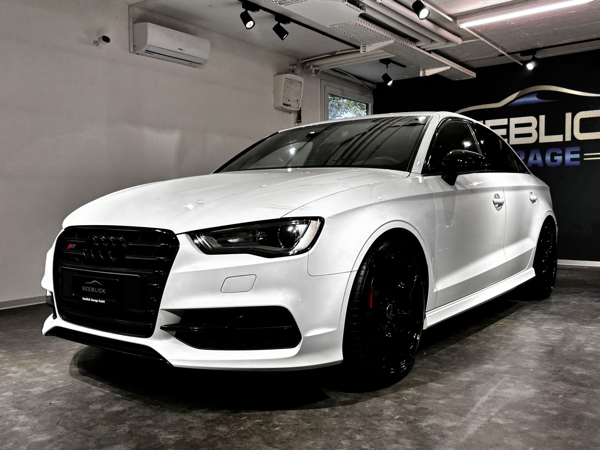 AUDI S3 Sedan 2.0 TFSI quattro S-tronic