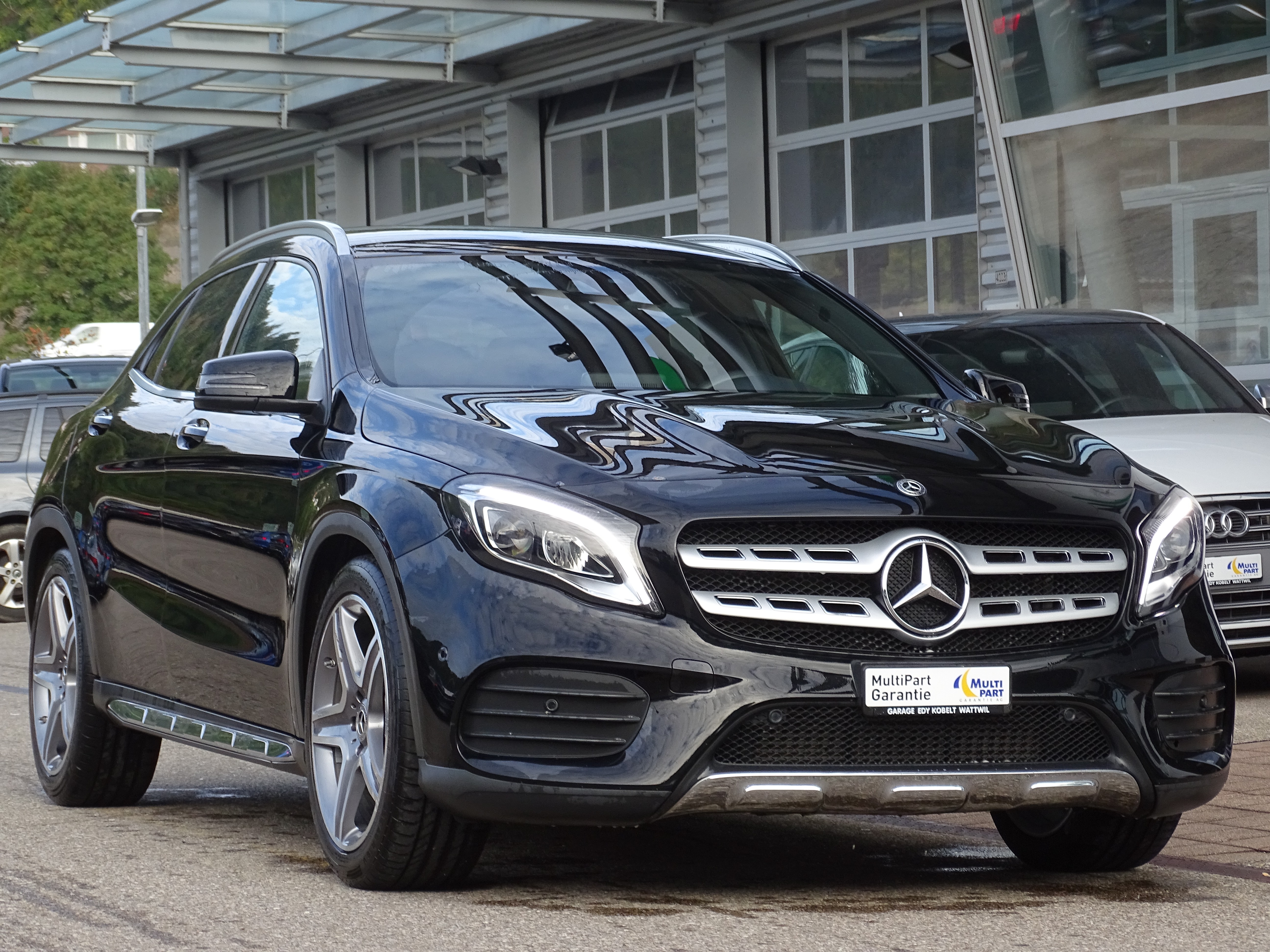 MERCEDES-BENZ GLA 250 AMG Line 4Matic 7G-DCT