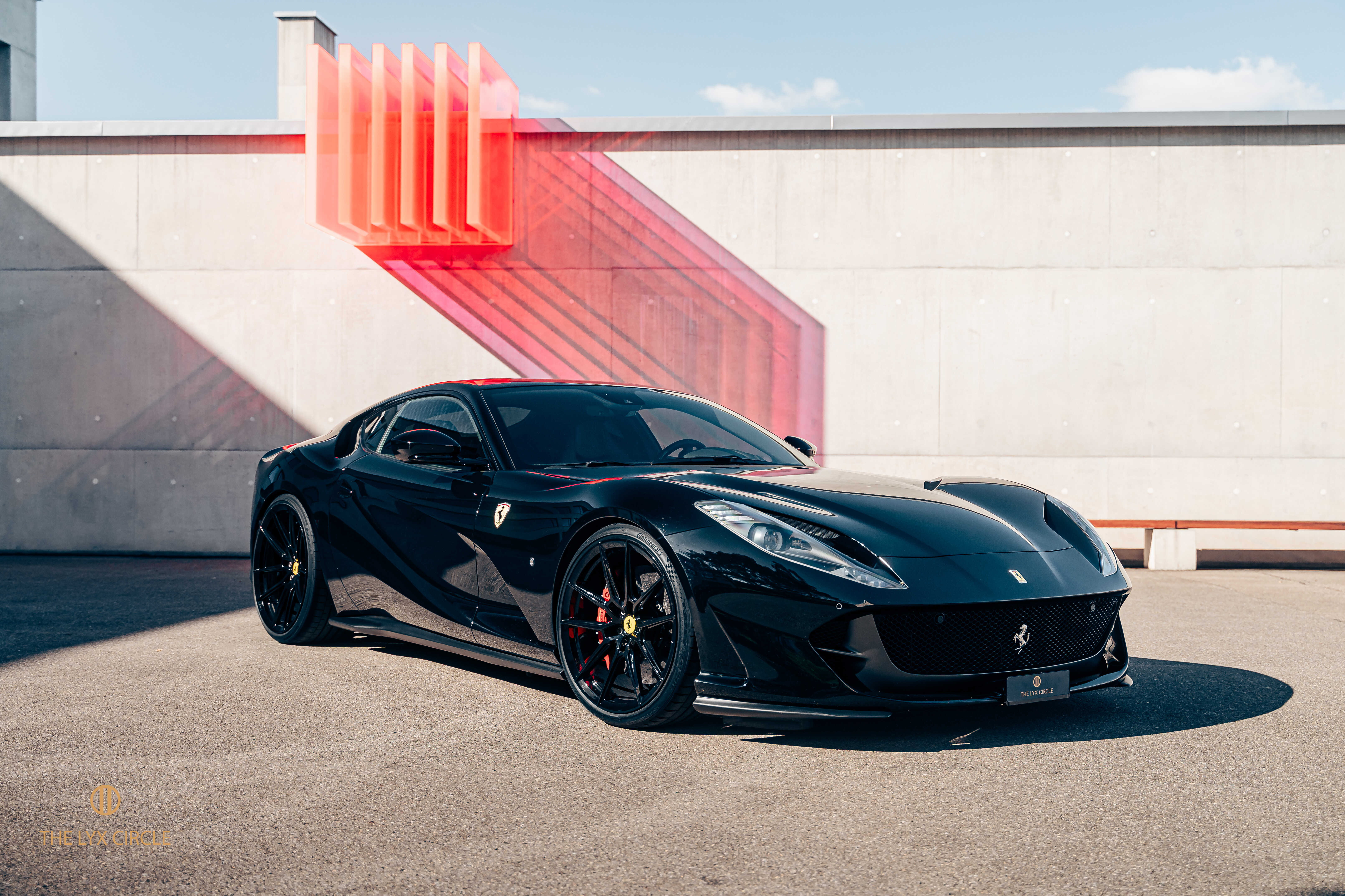 FERRARI 812 Superfast