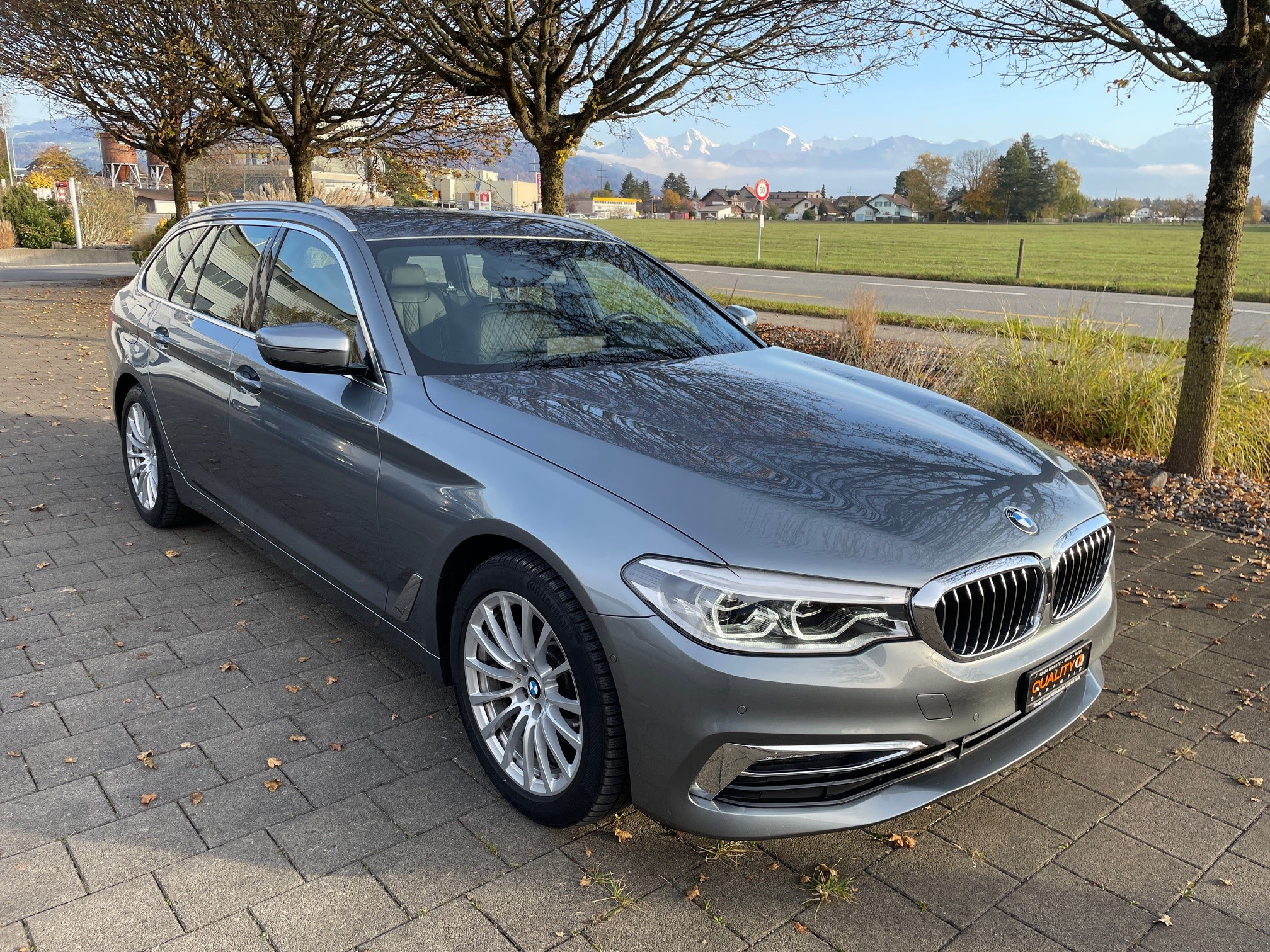 BMW 520d xDrive Touring Luxury Line Steptronic