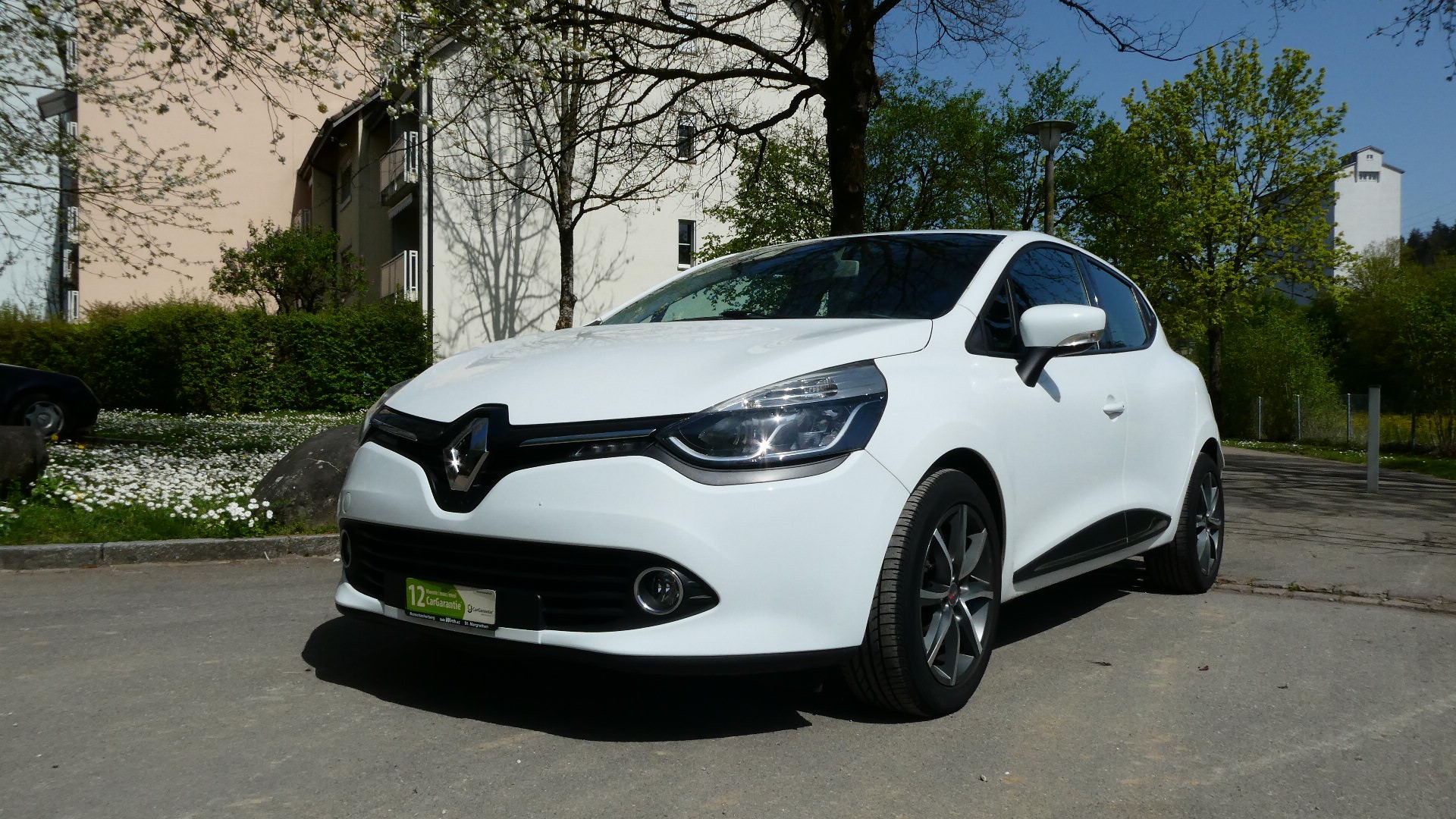 RENAULT Clio 0.9 12V Swiss Edition